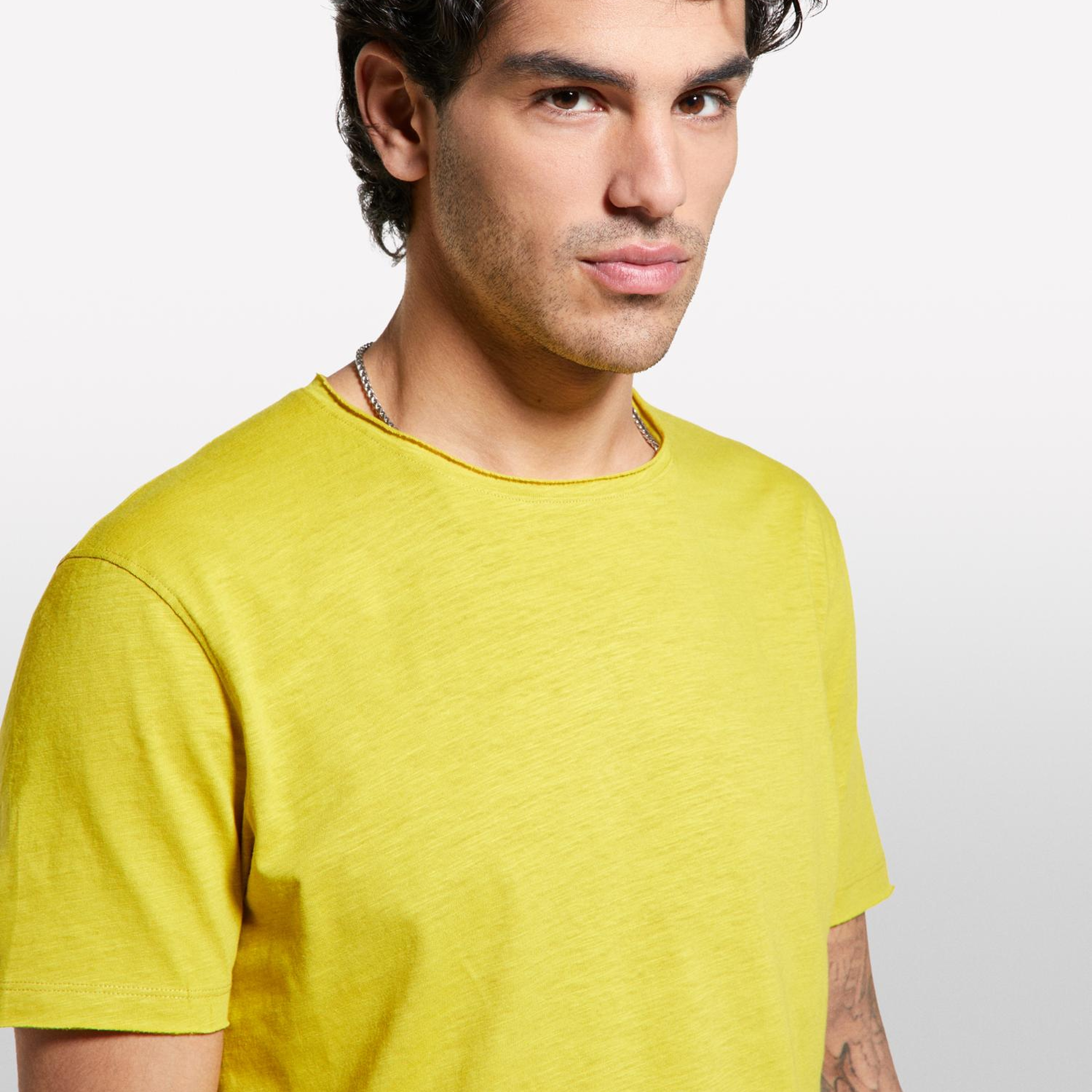 Erkek Hardal Sarı %100 Pamuk Bisiklet Yaka Slim Fit Slub T-Shirt