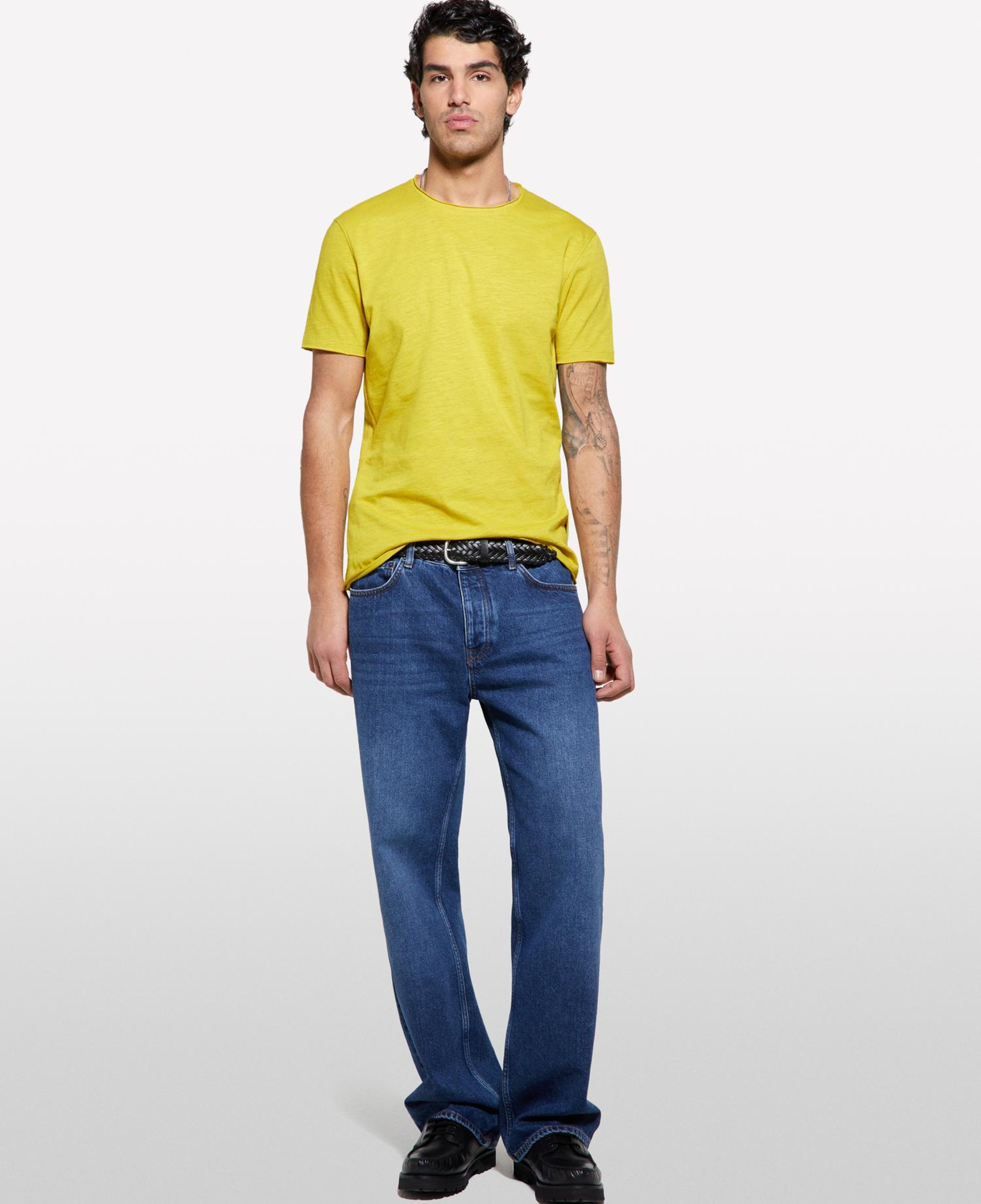 Erkek Hardal Sarı %100 Pamuk Bisiklet Yaka Slim Fit Slub T-Shirt