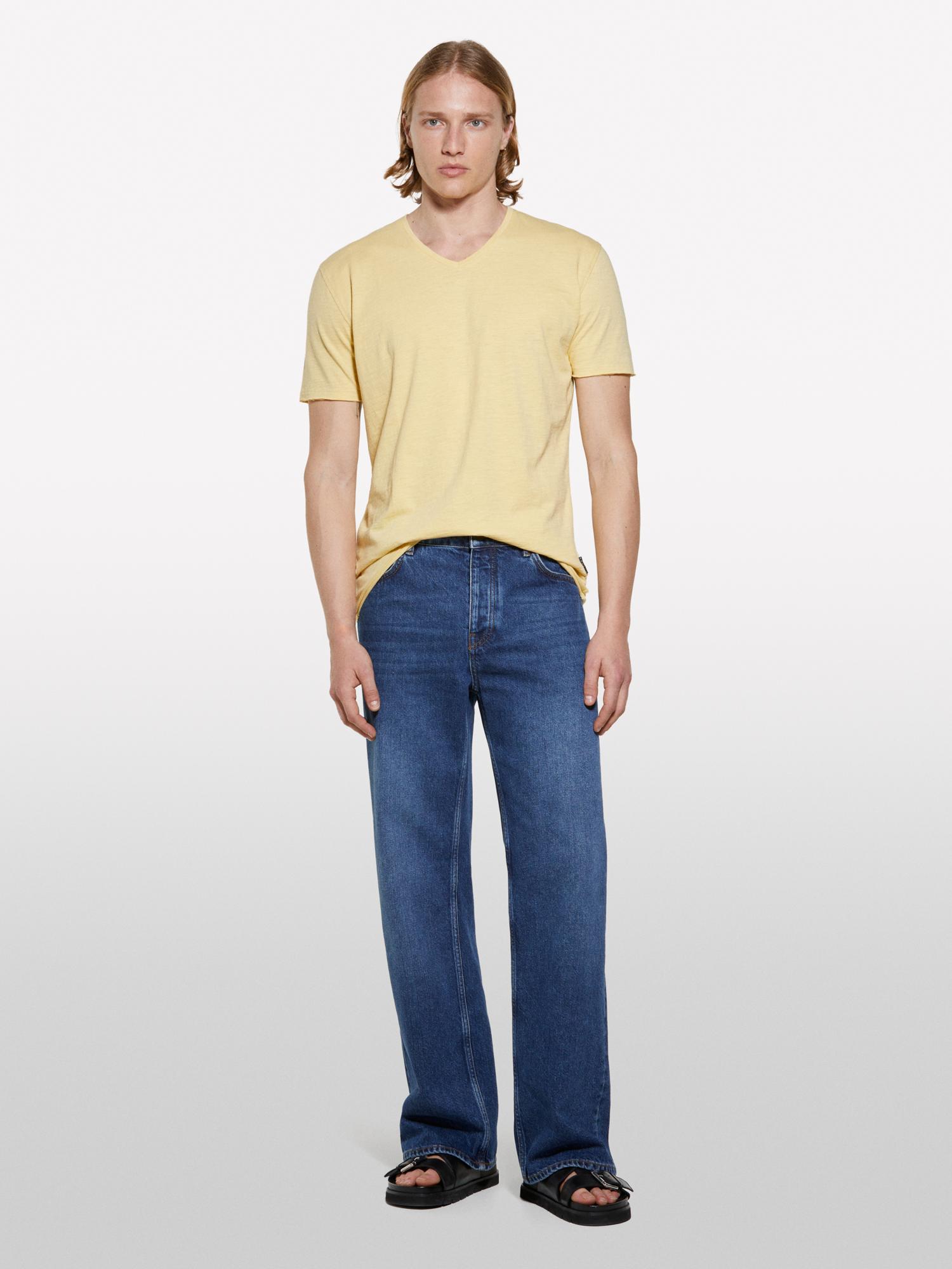 Erkek Soluk Turuncu %100 Pamuk V Yaka Slim Fit Slub T-Shirt