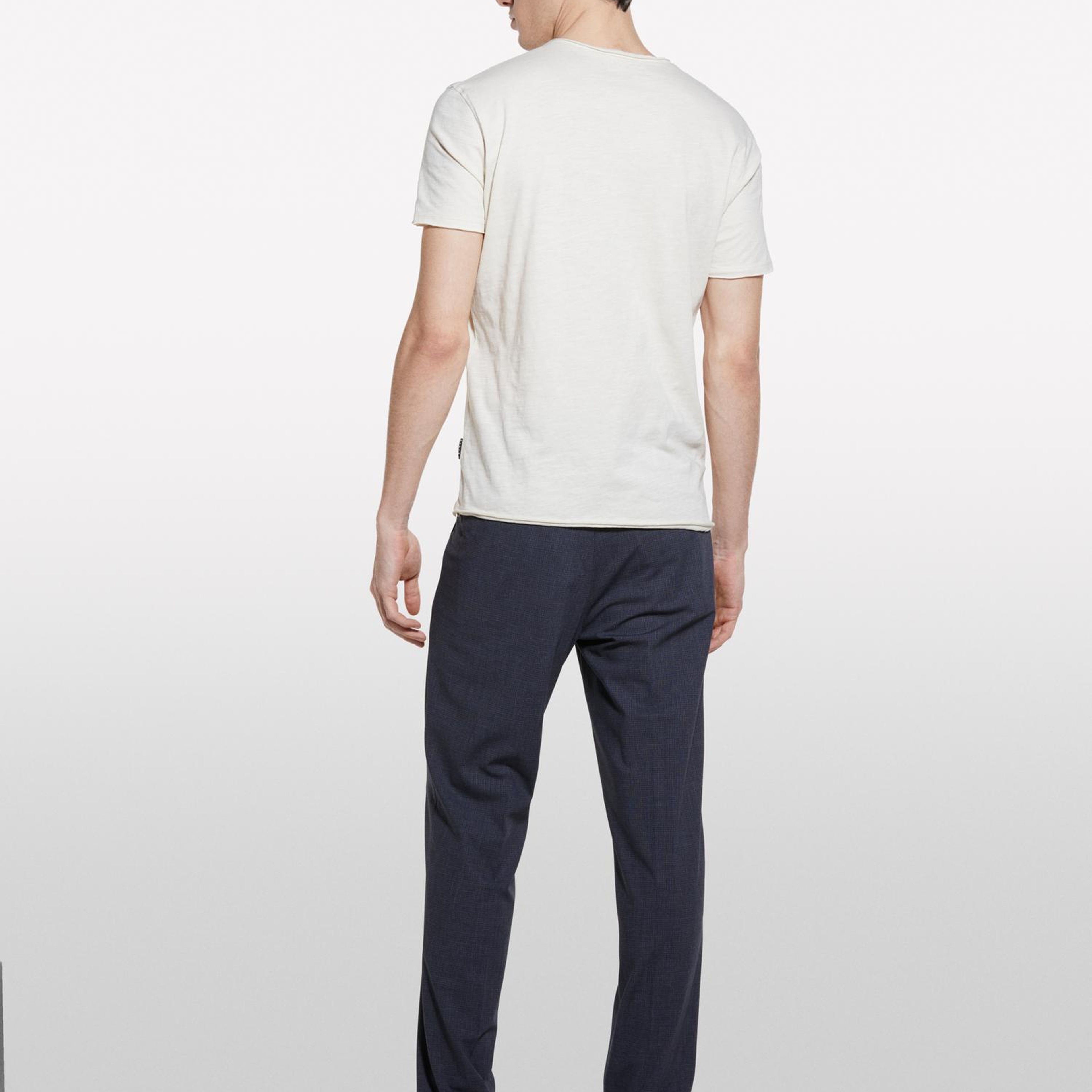 Erkek Açık Bej %100 Pamuk Düğmeli Bisiklet Yaka Slim Fit Slub T-Shirt