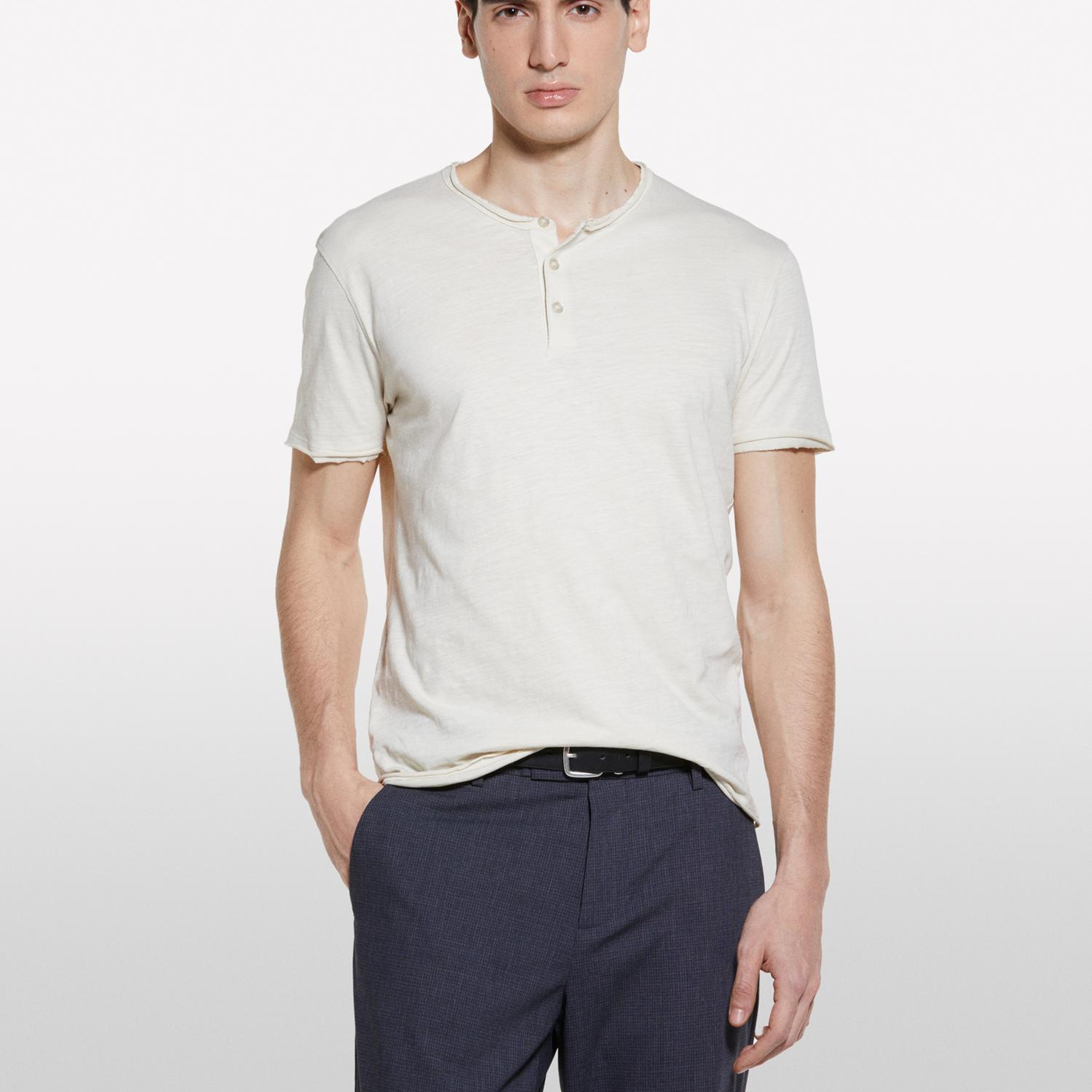 Erkek Açık Bej %100 Pamuk Düğmeli Bisiklet Yaka Slim Fit Slub T-Shirt
