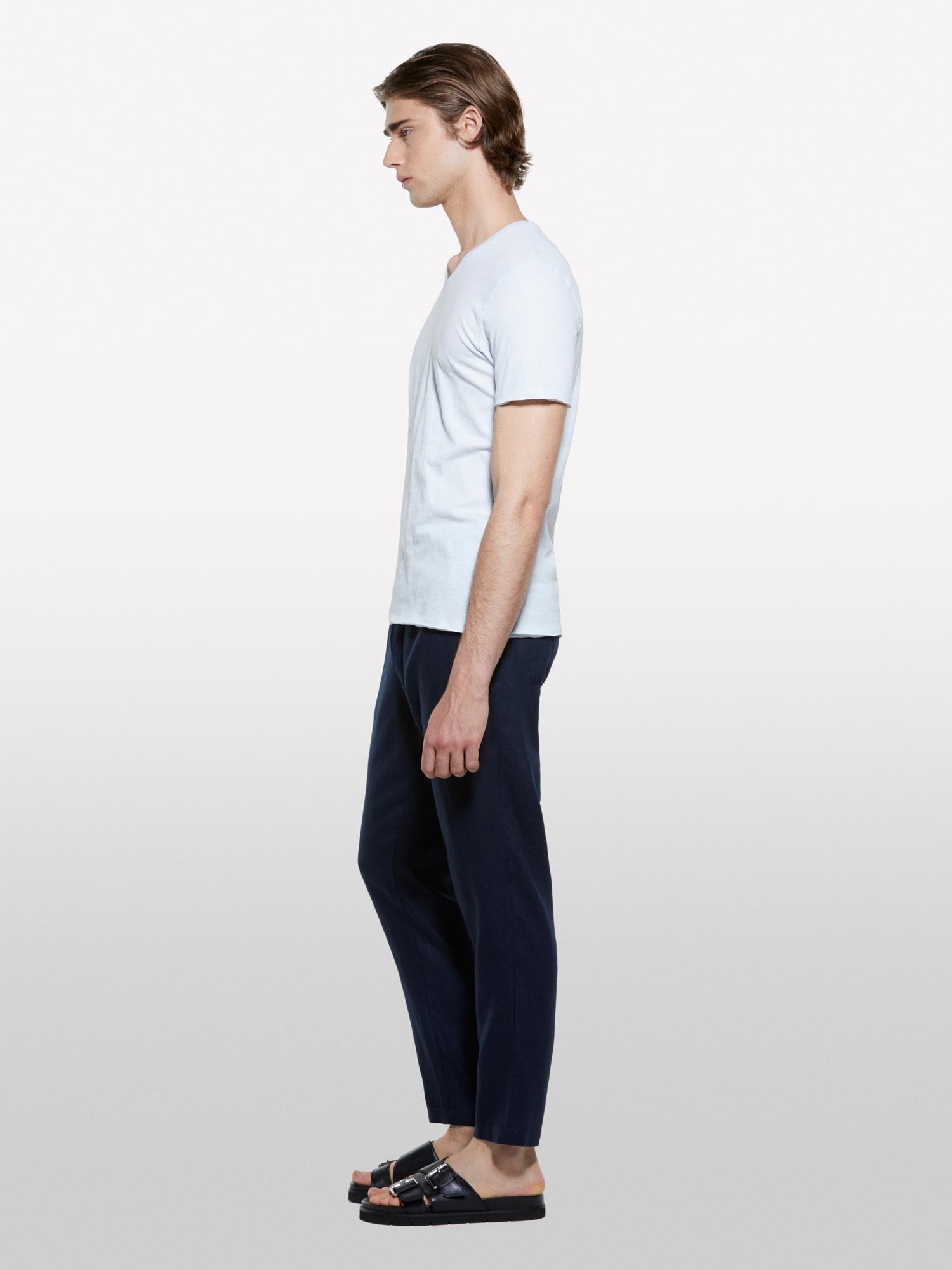 Erkek Buz Mavisi %100 Pamuk V Yaka Slim Fit Slub T-Shirt
