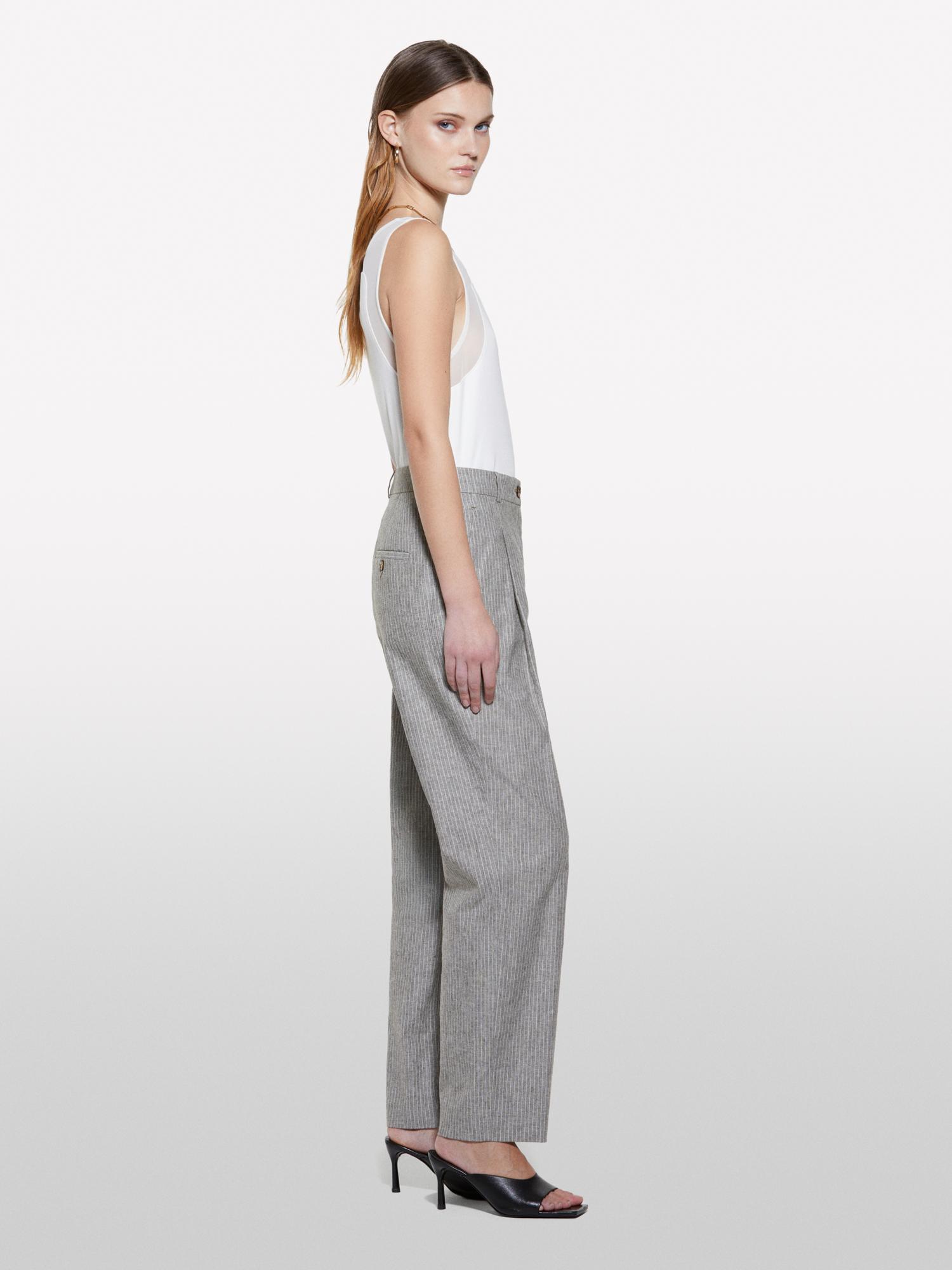 Kadın Kırık Beyaz Viskoz Karışımlı Nervürlü Jarse Slim Fit Atlet
