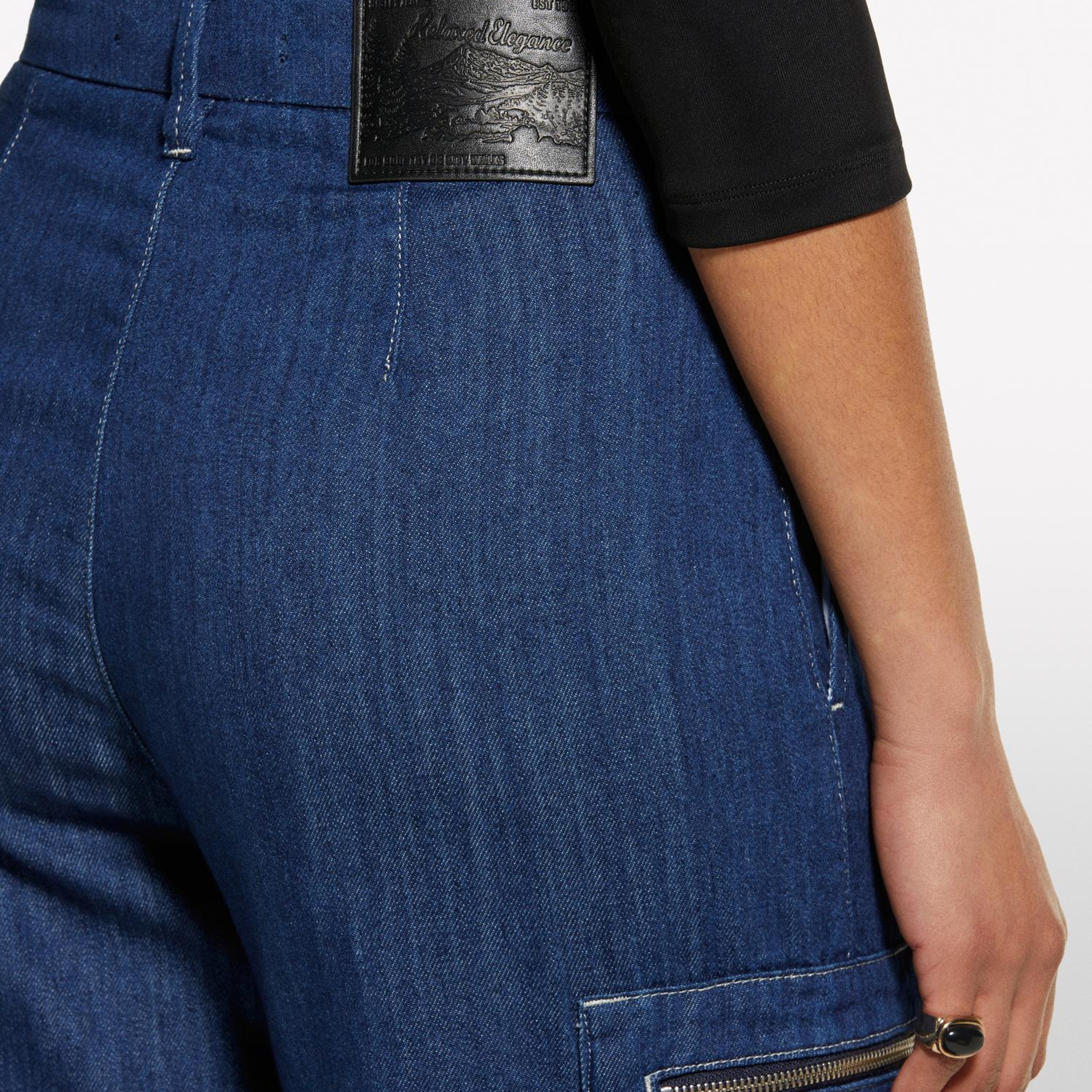 Kadın Denim %100 Pamuk Cep Detaylı Yüksek Bel Geniş Paça Denim Pantolon