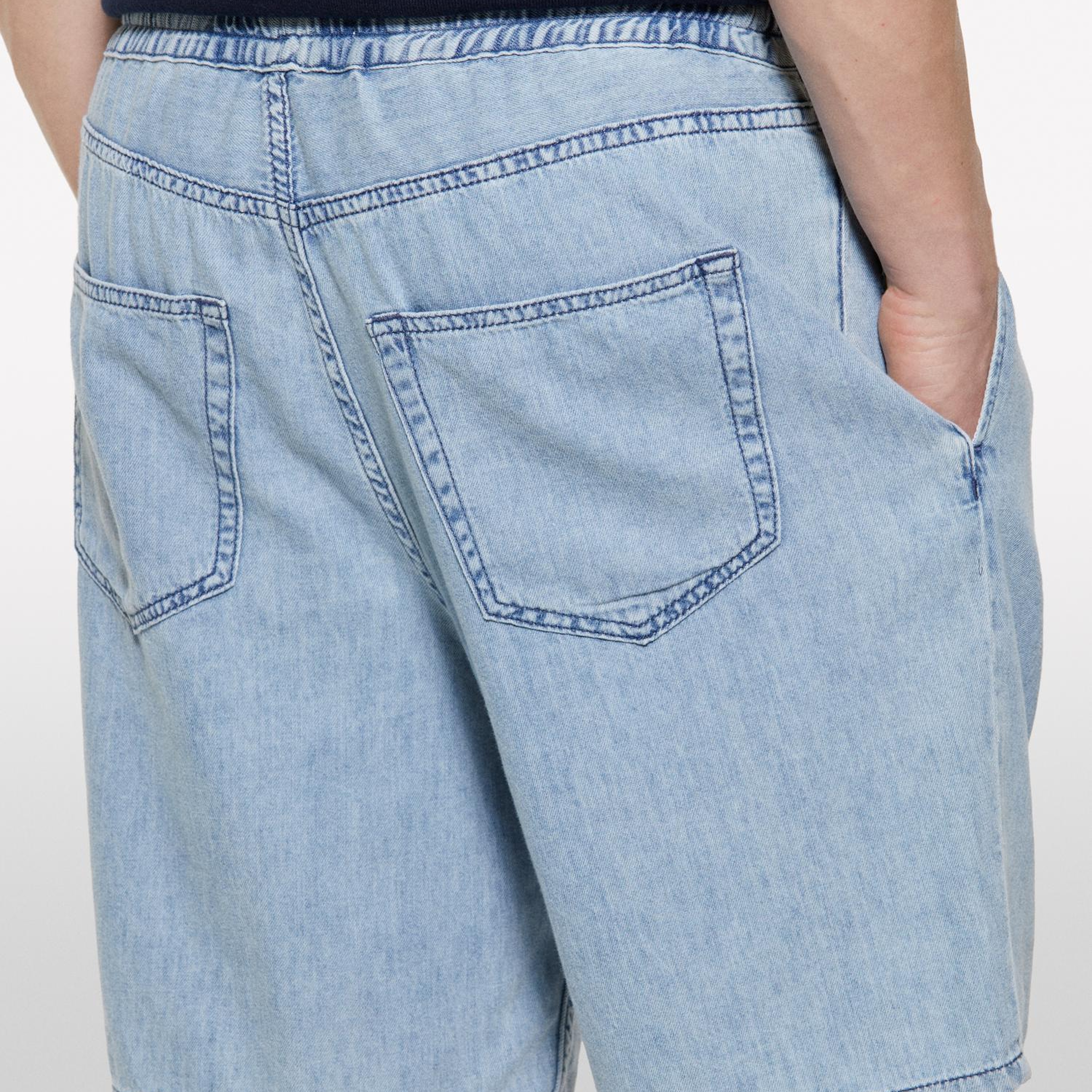Erkek Açık Denim %100 Pamuk Büzgü İpli Normal Bel Denim Şort