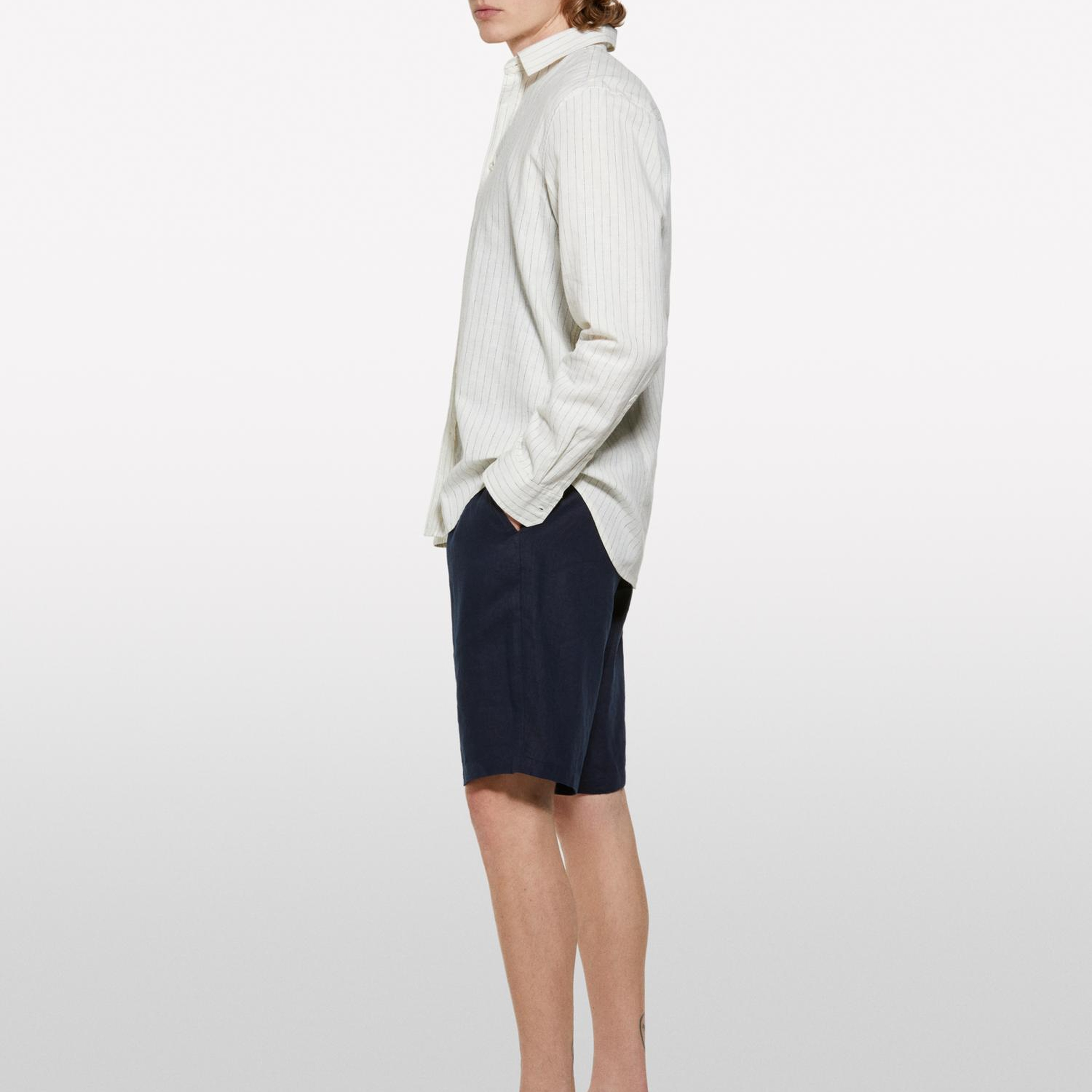 Erkek Koyu Lacivert %100 Keten Slim Fit Bermuda Şort