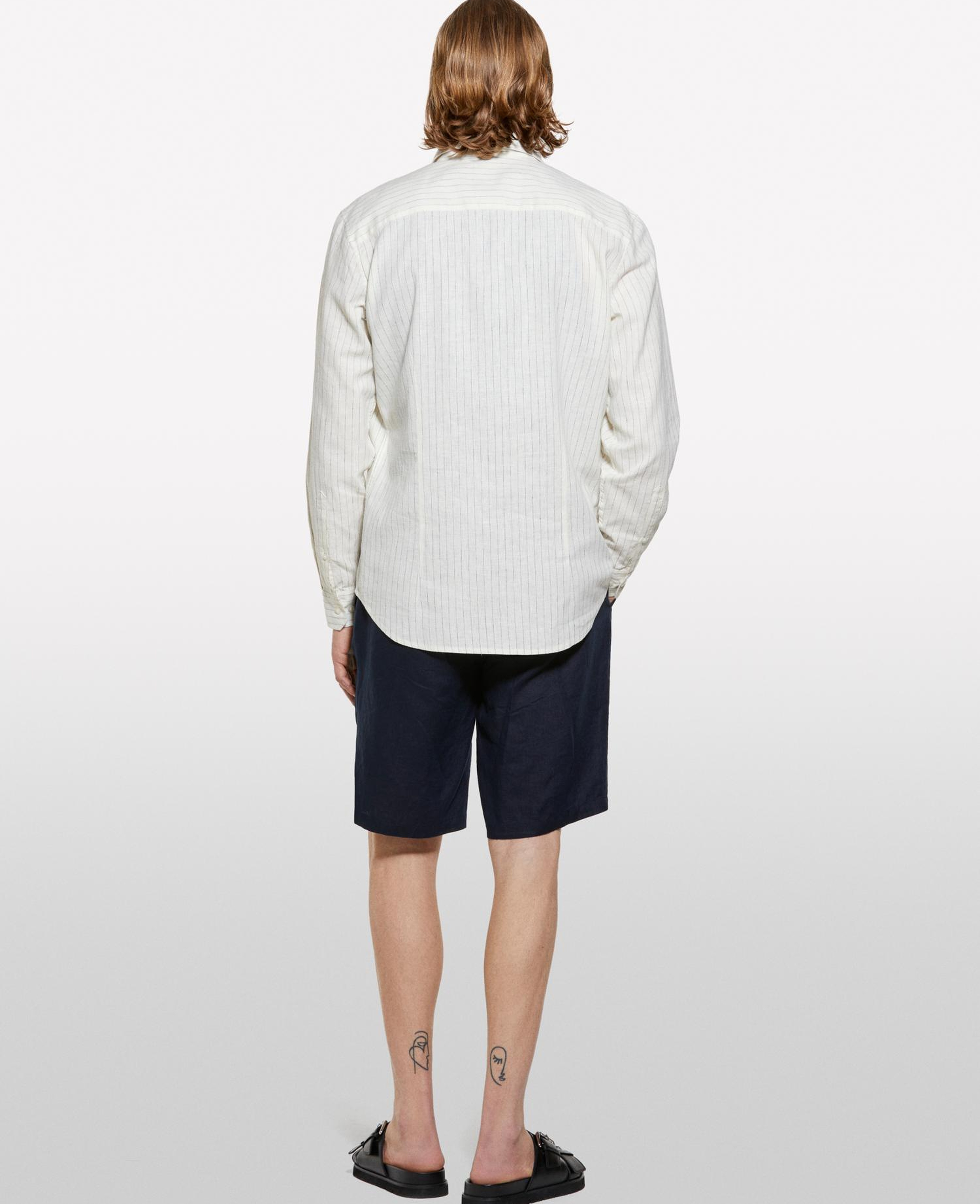 Erkek Koyu Lacivert %100 Keten Slim Fit Bermuda Şort