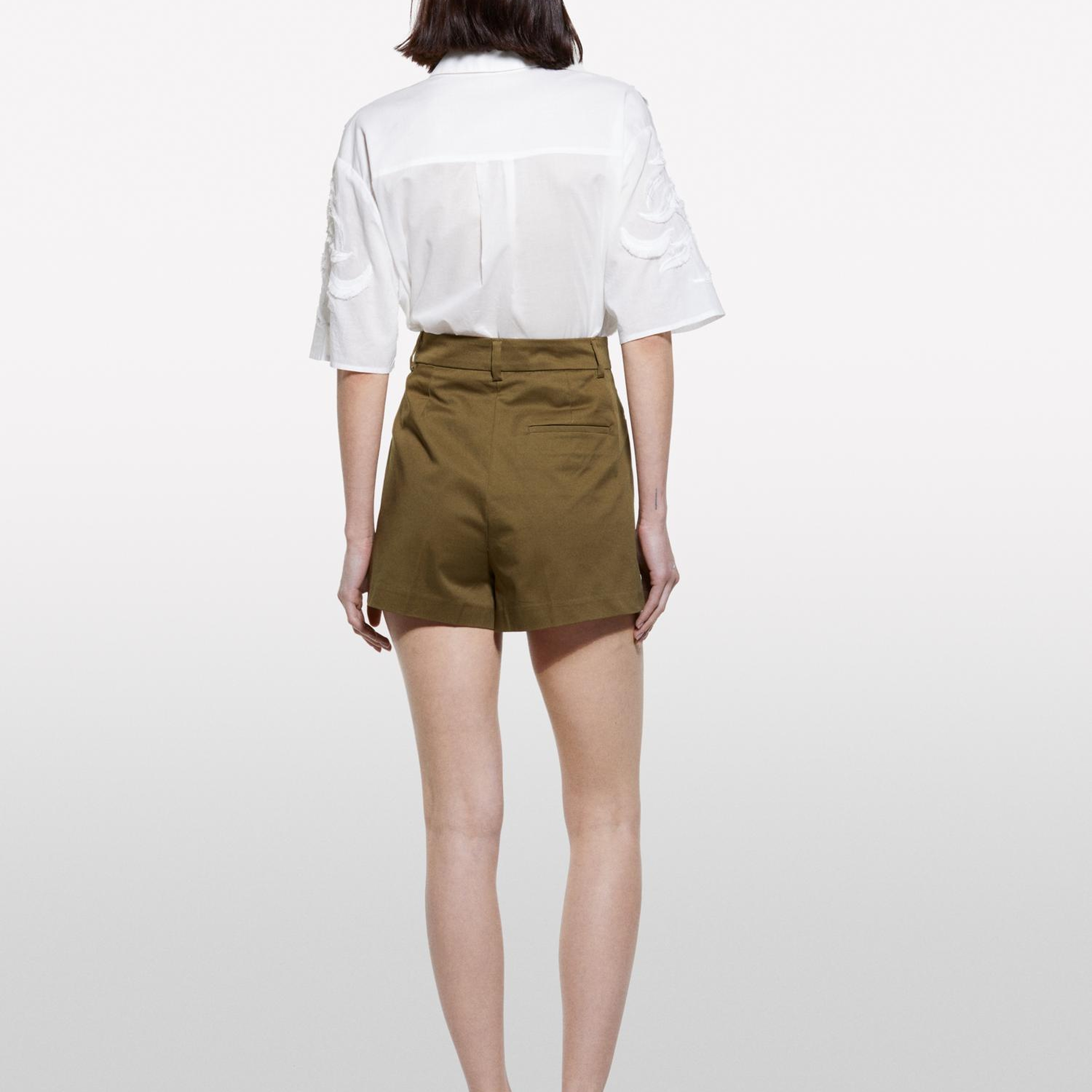 Kadın Koyu Haki Streç Pamuklu Cepli Yüksek Bel Slim Fit Şort