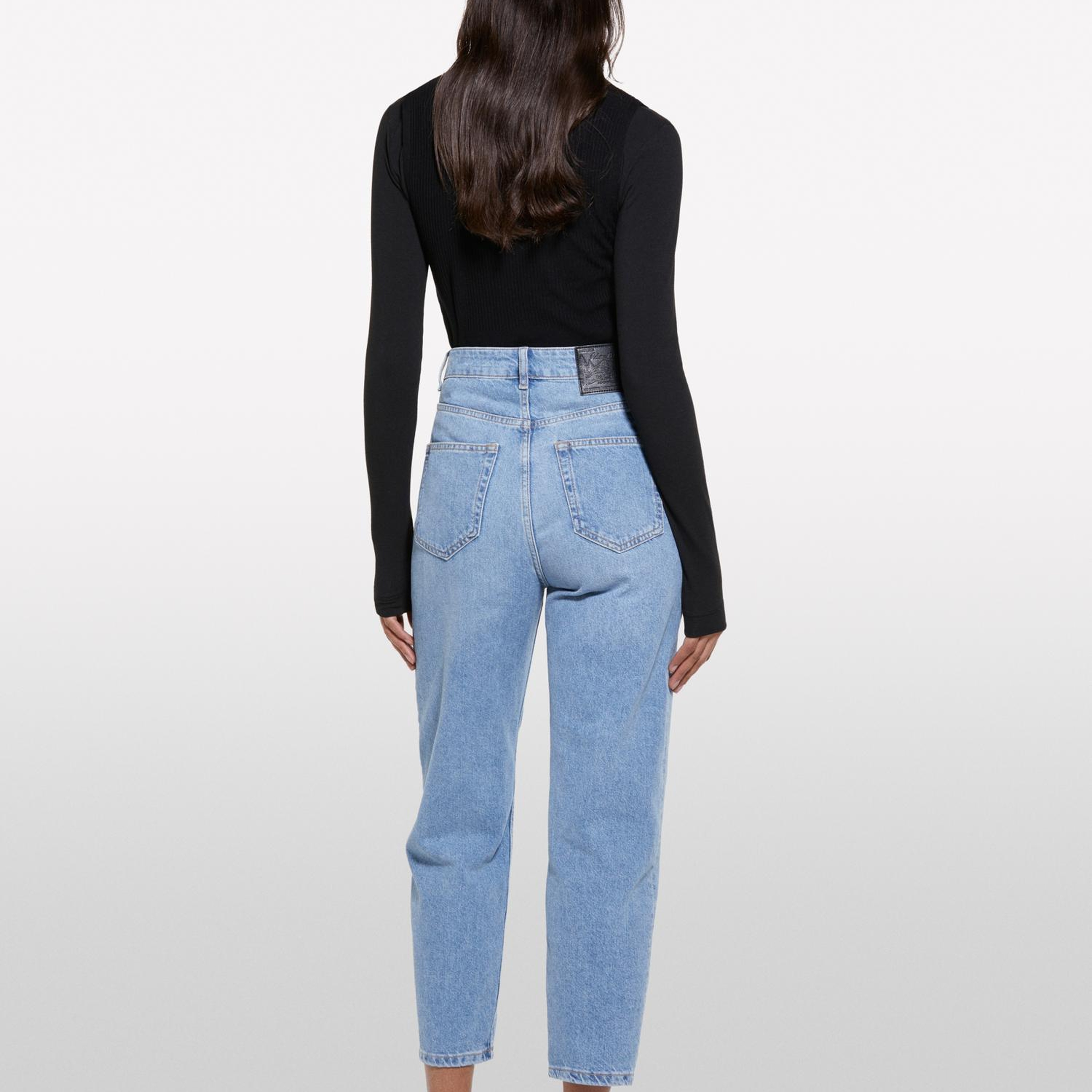 Kadın Açık Denim %100 Pamuk Düğme Detaylı Yüksel Bel Düz Paça Denim Pantolon