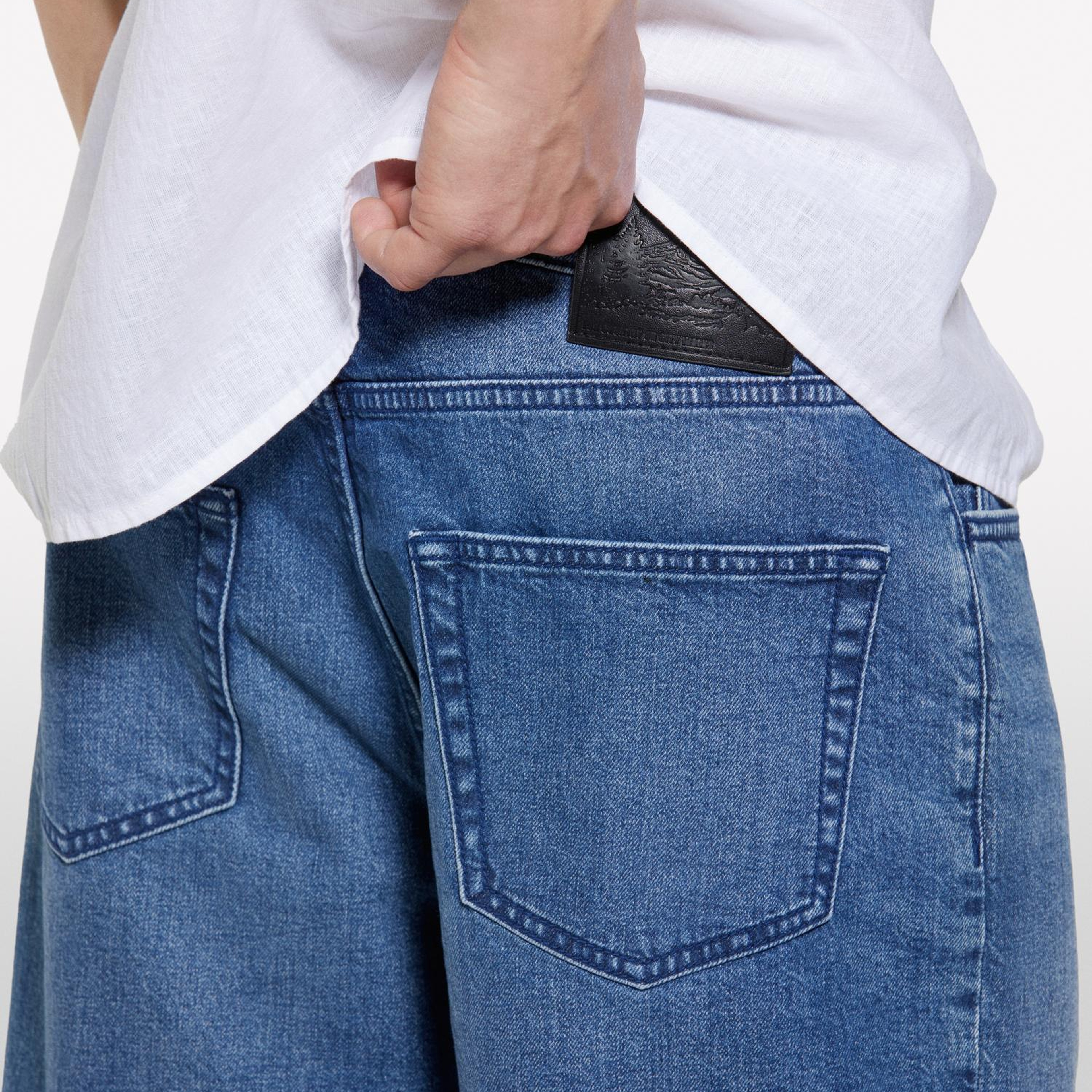 Erkek Koyu Denim %100 Pamuk Orta Bel Regular Fit Denim Şort