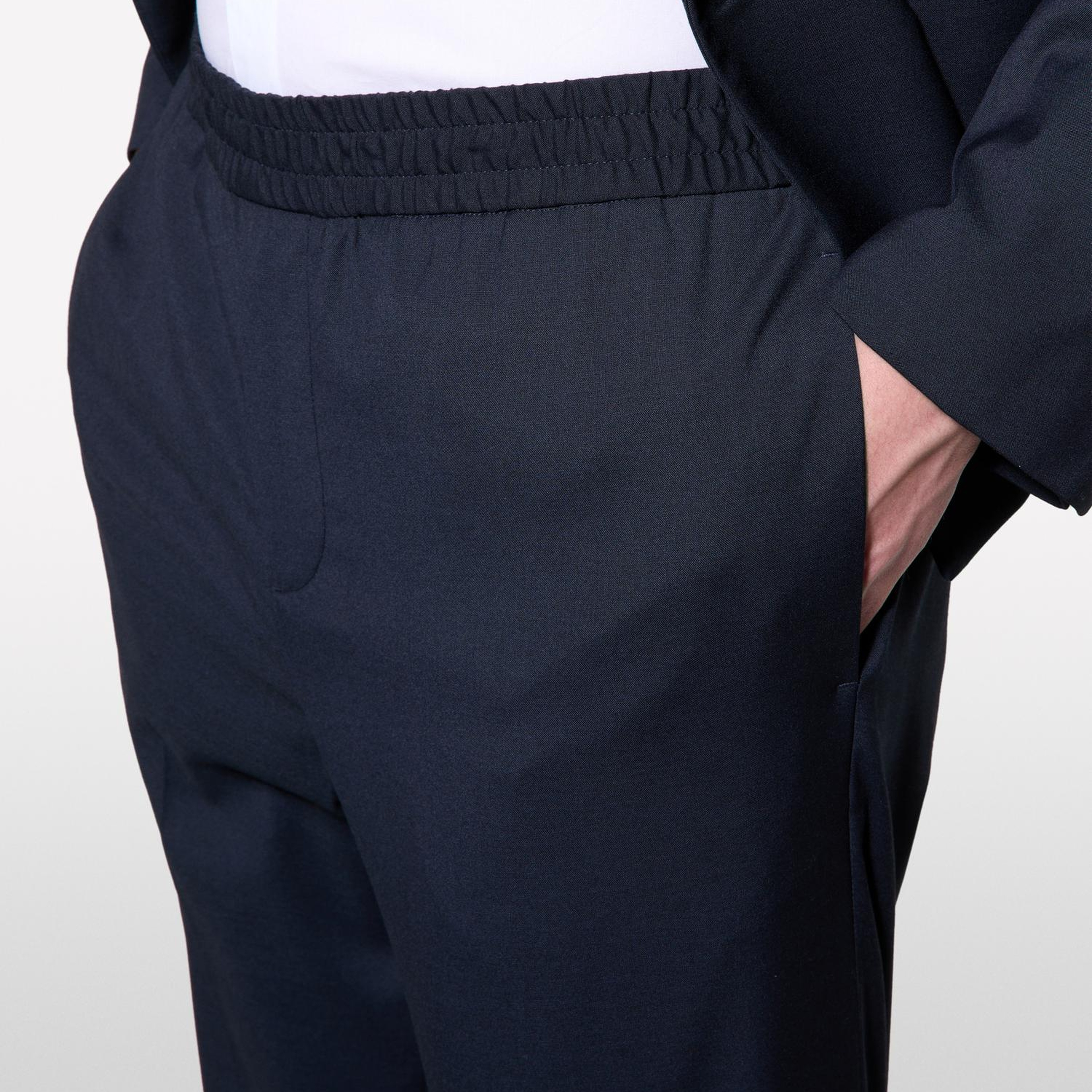 Erkek Koyu Lacivert Viskoz Karışımlı Fermuar Detaylı Regular Fit Jogger Pantolon