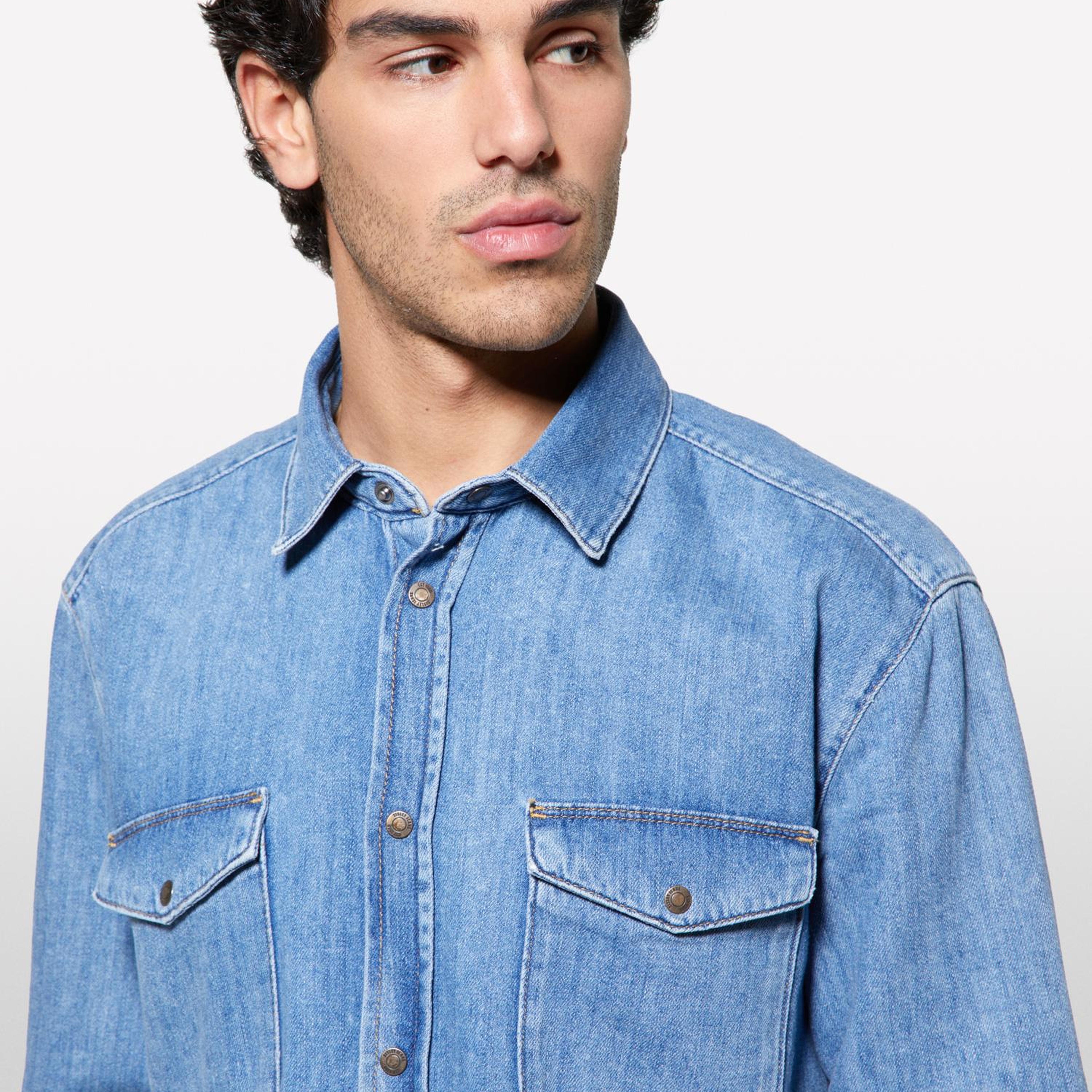 Erkek Açık Denim %100 Pamuk Önü 2 Cepli Regular Fit Denim Gömlek