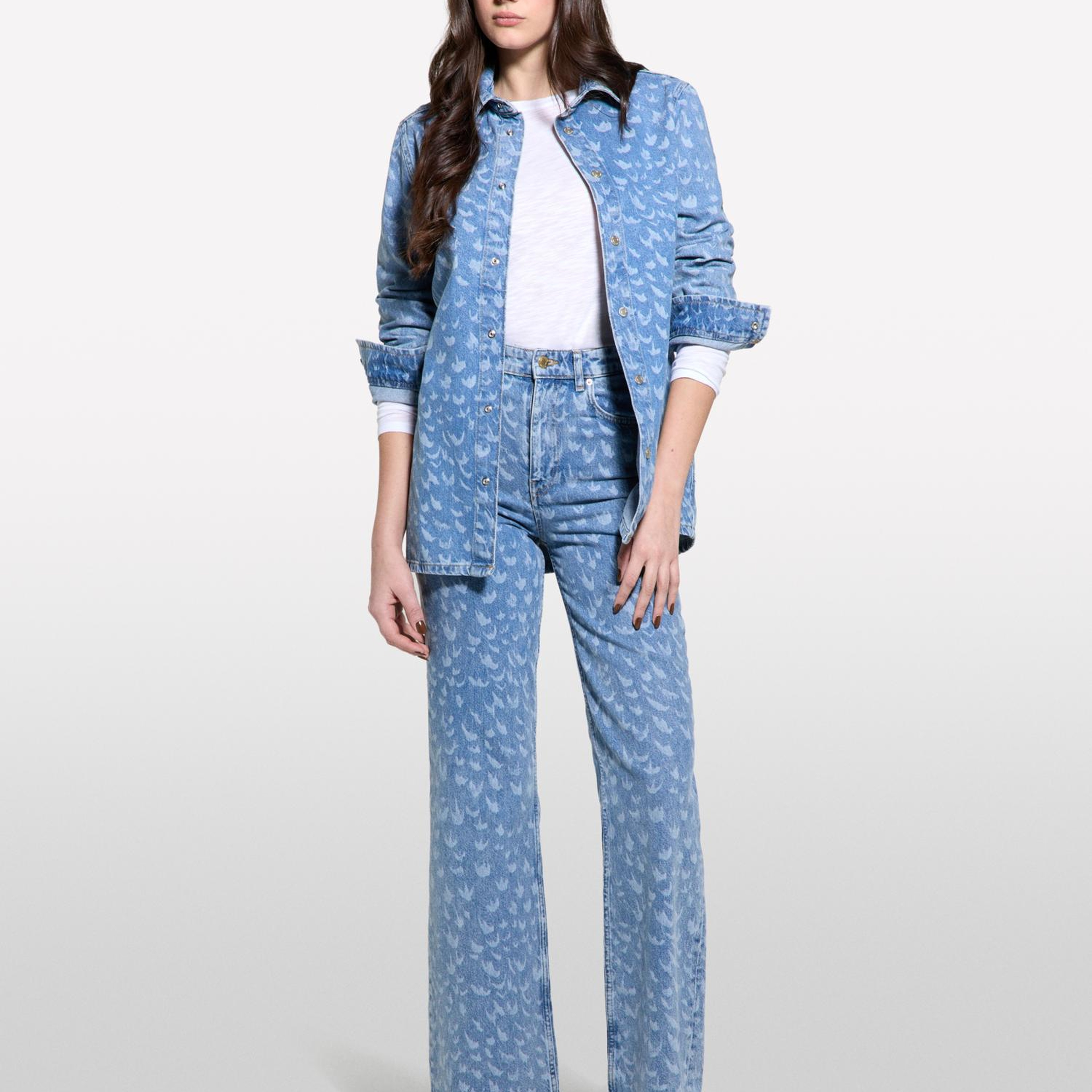 Kadın Mavi Denim %100 Pamuk Desenli Çıtçıtlı Relax Fit Denim Gömlek