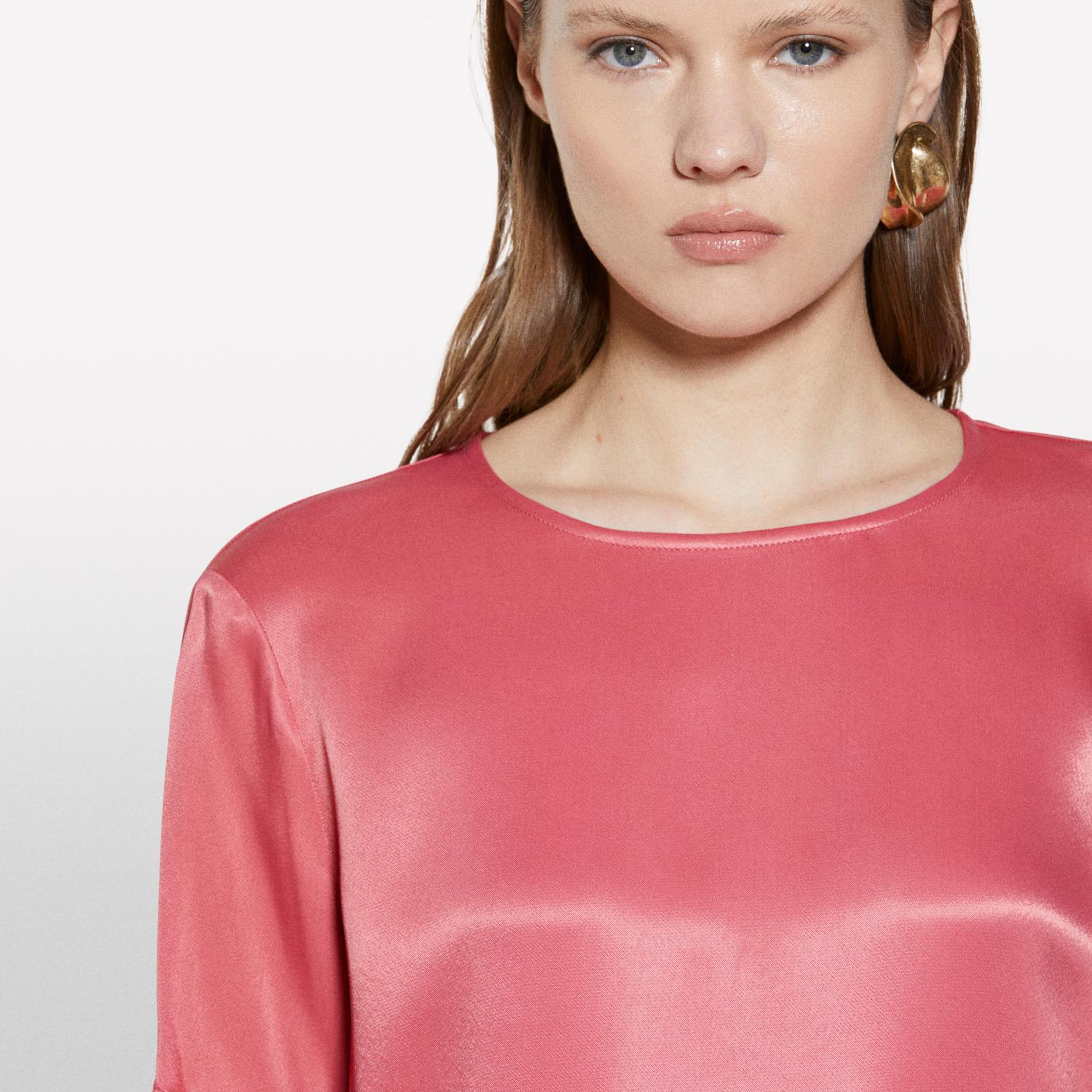 Kadın Koyu Pembe %100 Viskoz Yanı Yırtmaçlı Oversize Bisiklet Yaka Saten Bluz