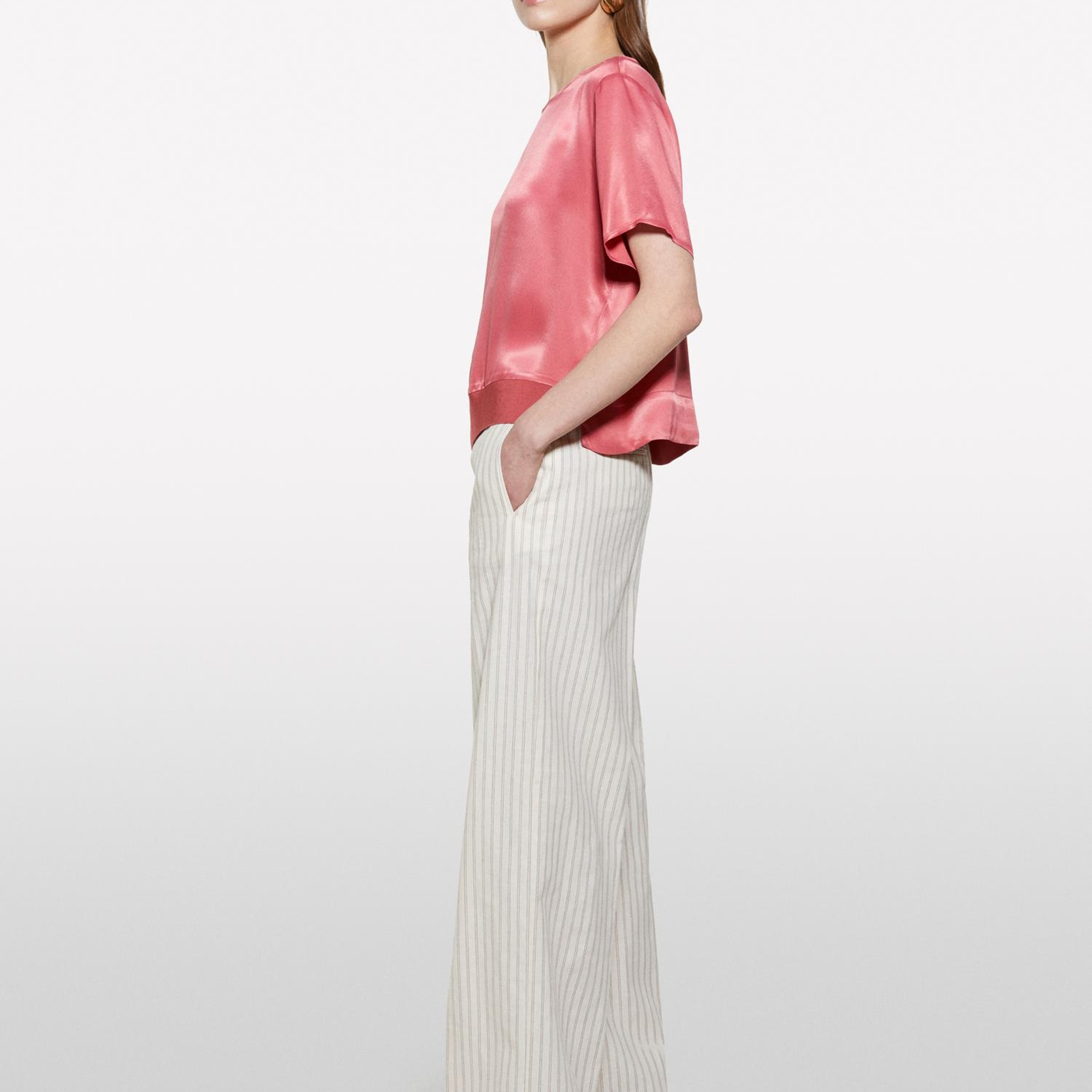 Kadın Koyu Pembe %100 Viskoz Yanı Yırtmaçlı Oversize Bisiklet Yaka Saten Bluz