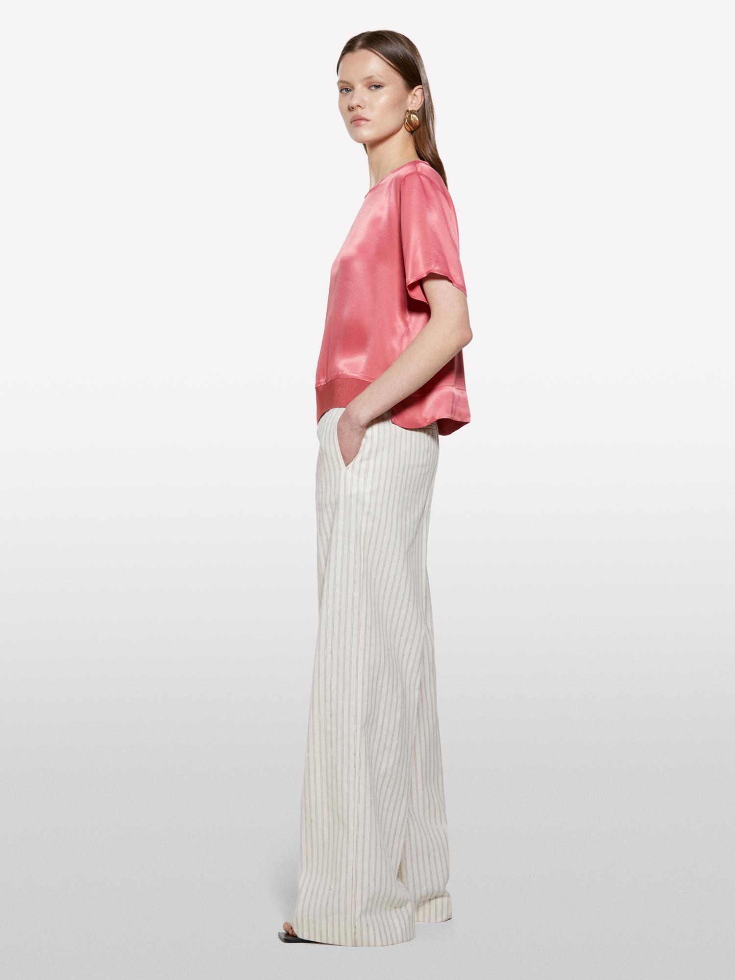 Kadın Koyu Pembe %100 Viskoz Yanı Yırtmaçlı Oversize Bisiklet Yaka Saten Bluz
