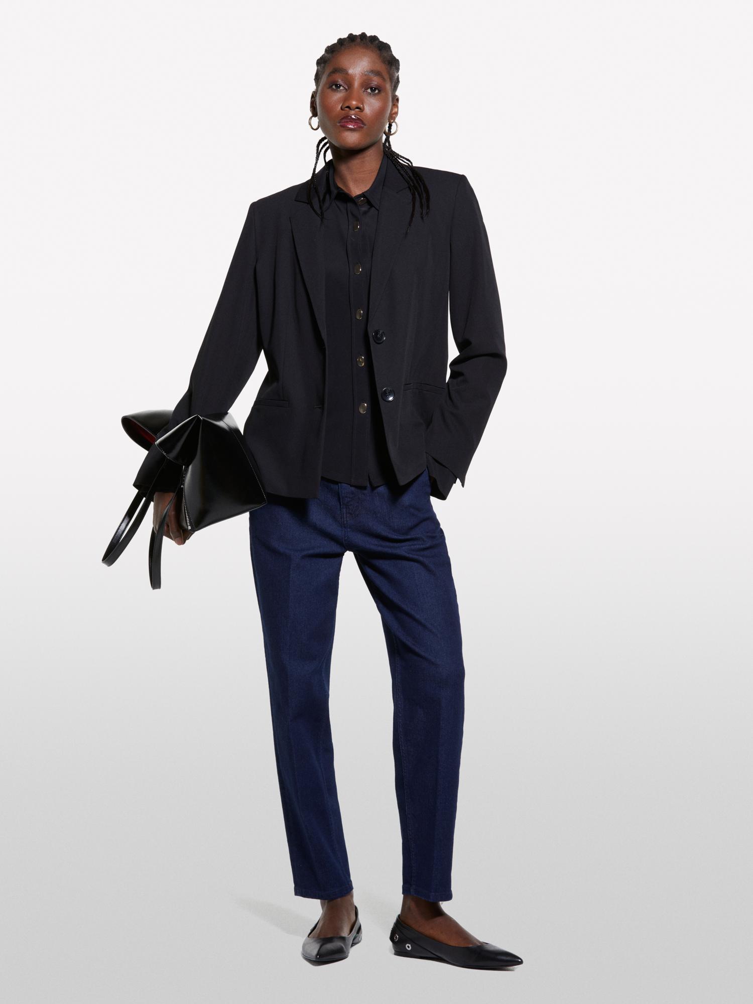 Kadın Siyah %100 Viskoz Manşetli Metal Düğmeli Dik Yaka Slim Fit Gömlek