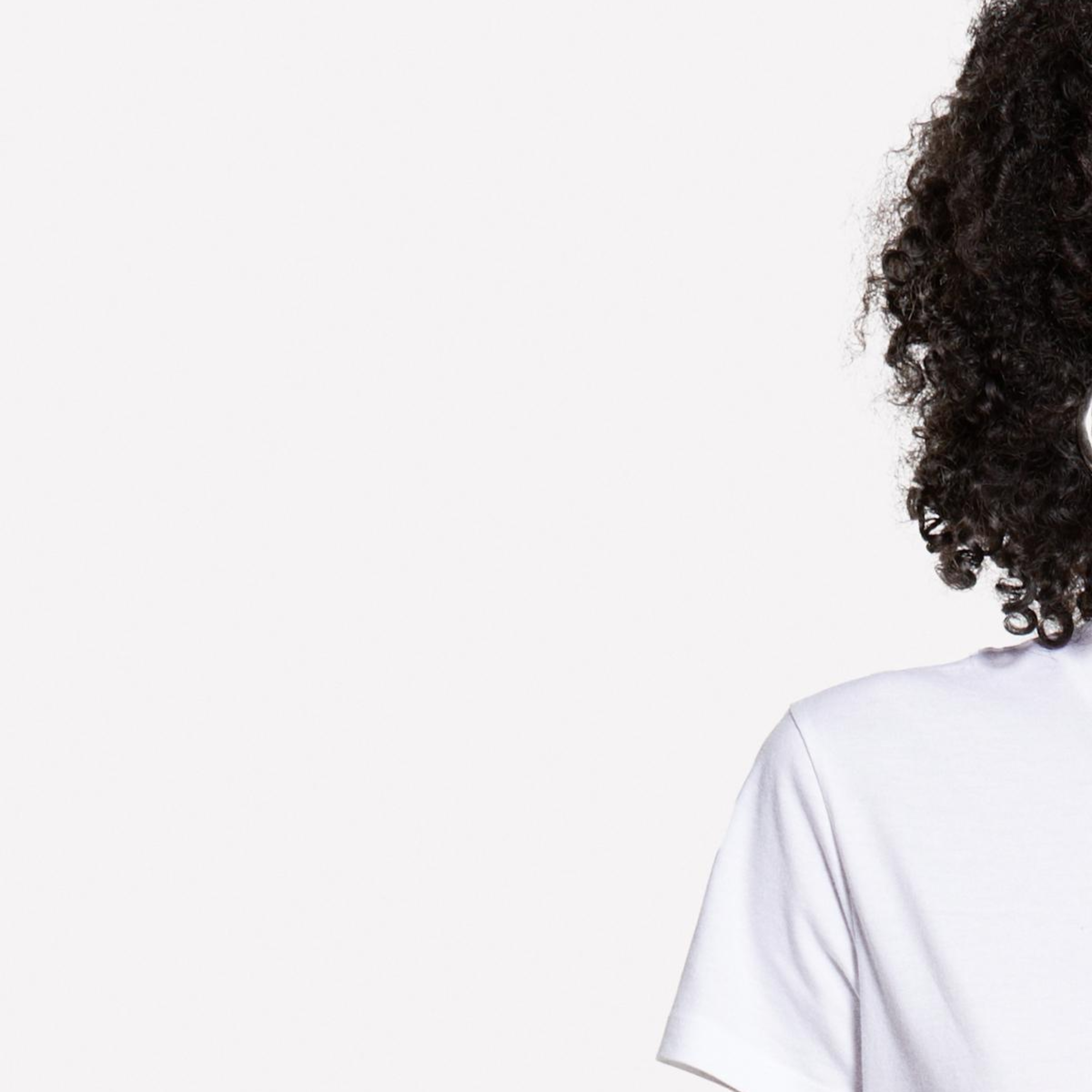Kadın Beyaz %100 Pamuk Bisiklet Yakalı T-Shirt