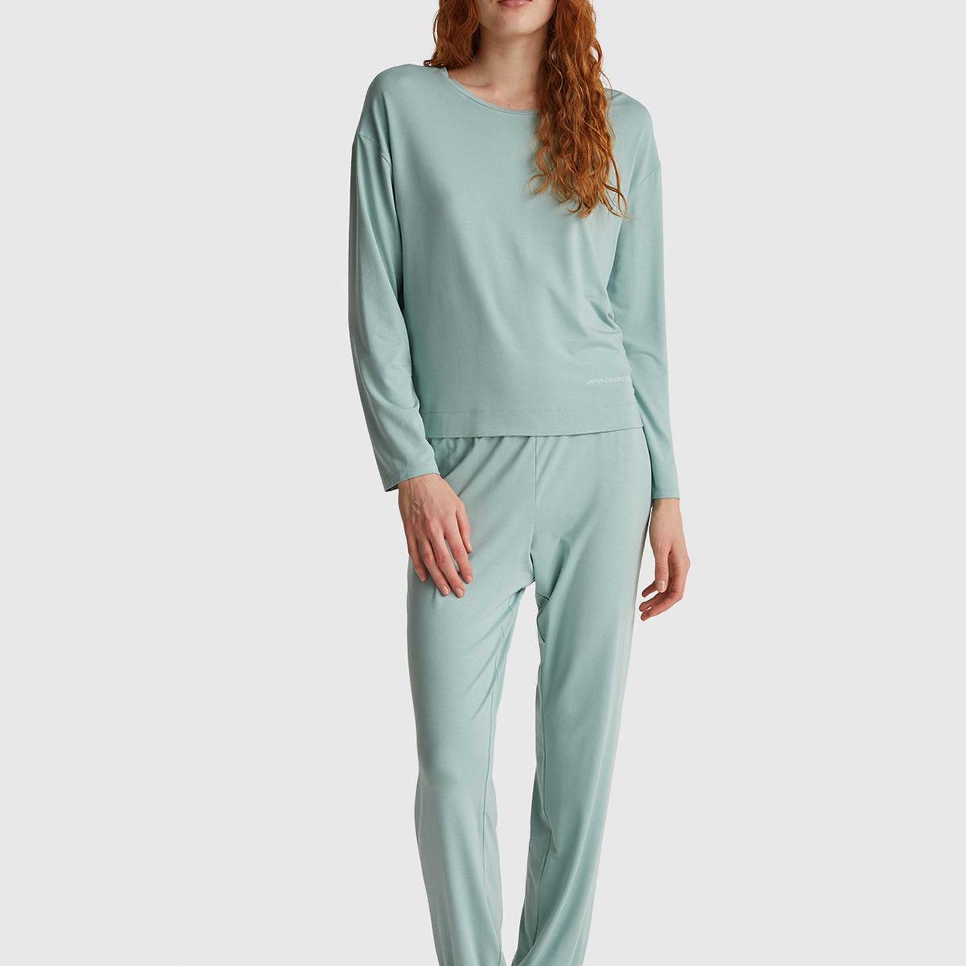Kadın Açık Yeşil Modal Karışımlı Yırtmaçlı Bisiklet Yaka Pijama Üstü