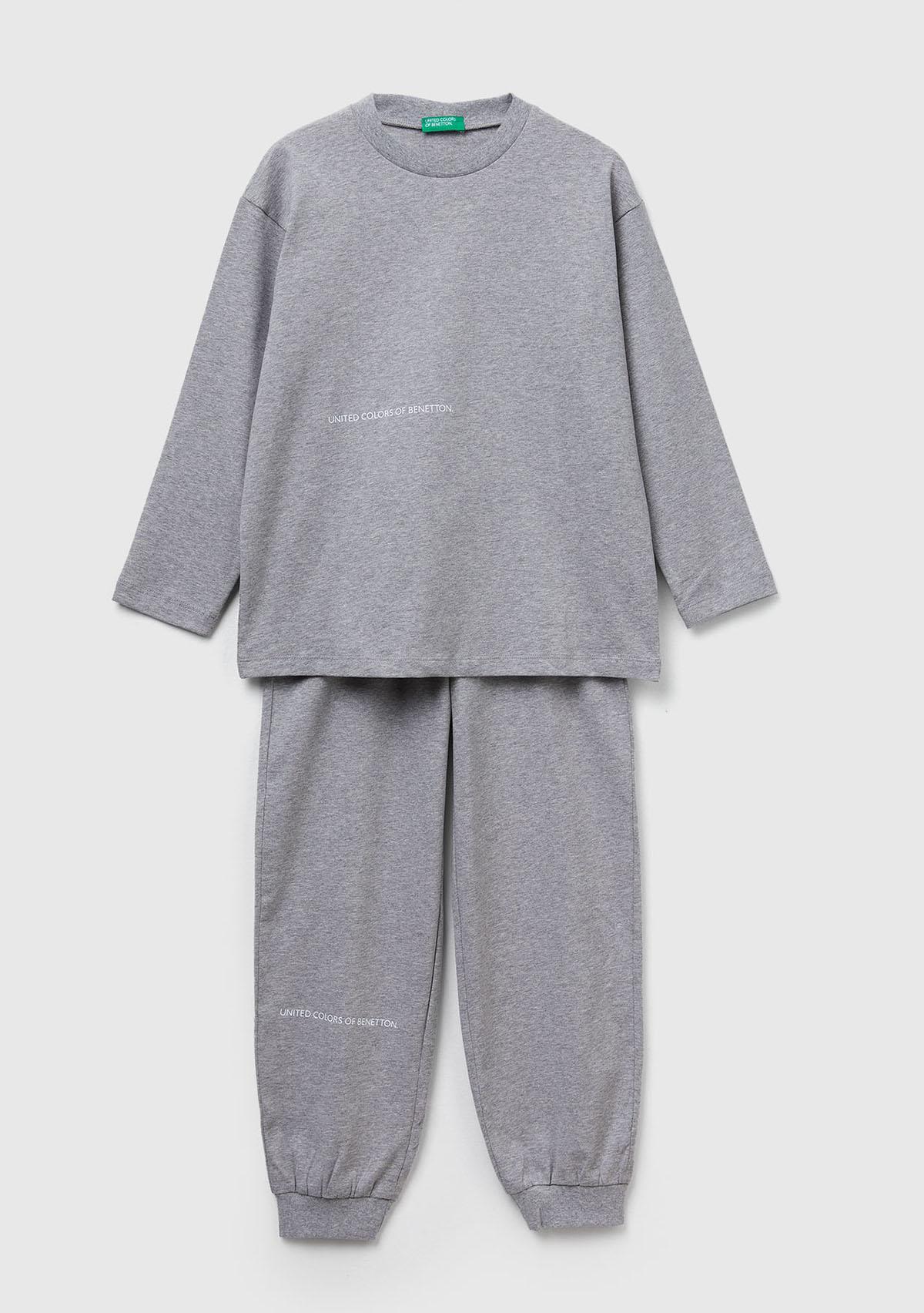 Erkek Çocuk Gri Melanj Logolu Düz Renk Pijama Takımı