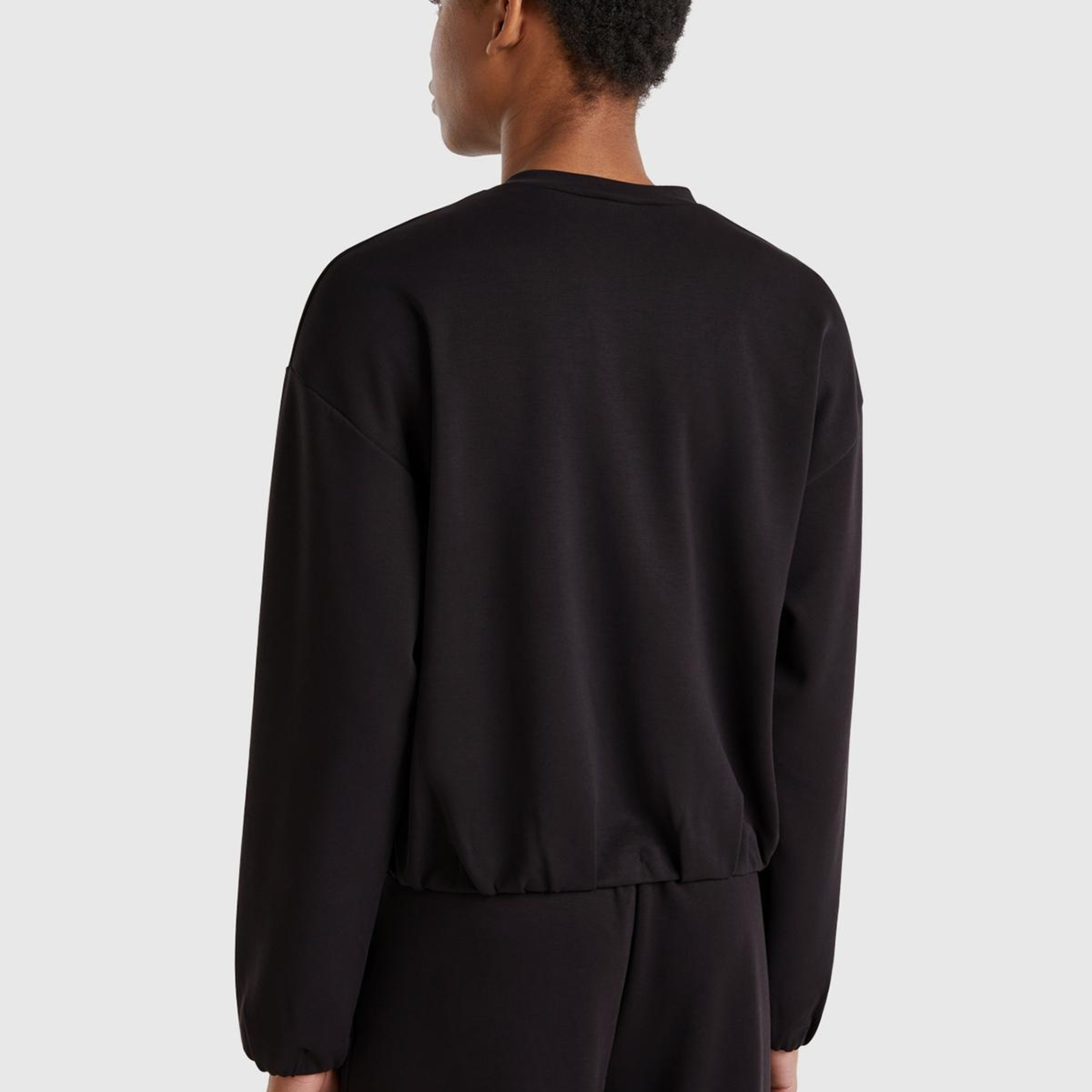 Kadın Siyah Logo Baskılı Önü Fermuarlı Beli Lastikli Sweatshirt