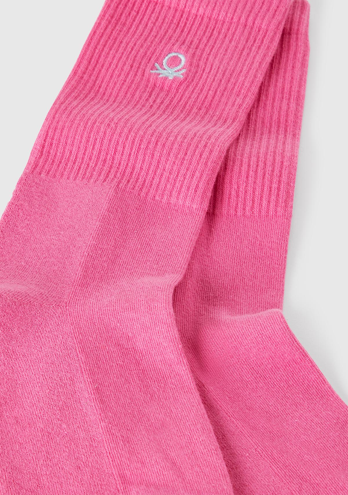 Unisex Pembe Benetton Logolu Soket Çorap