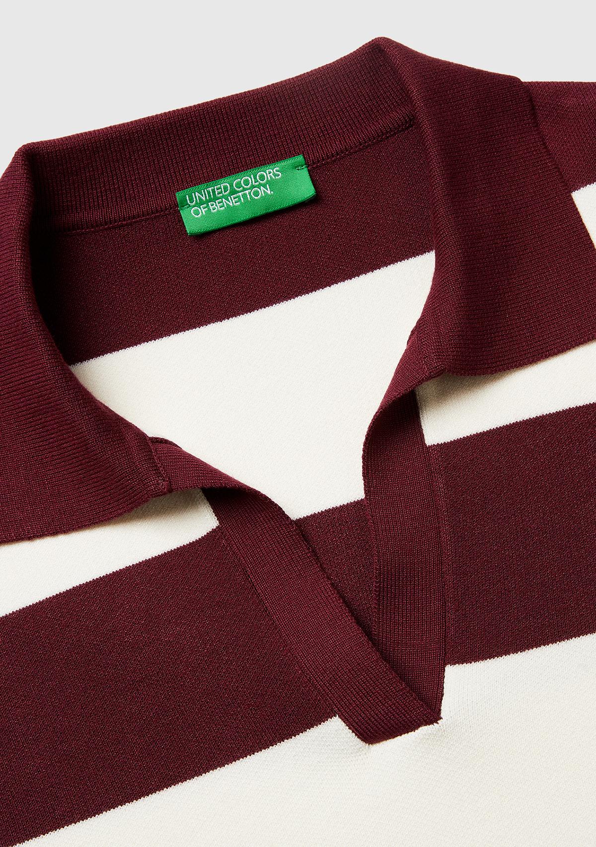 Kadın Bordo Viskoz Karışımlı Çizgili Boxy Fit Polo Yaka Kazak