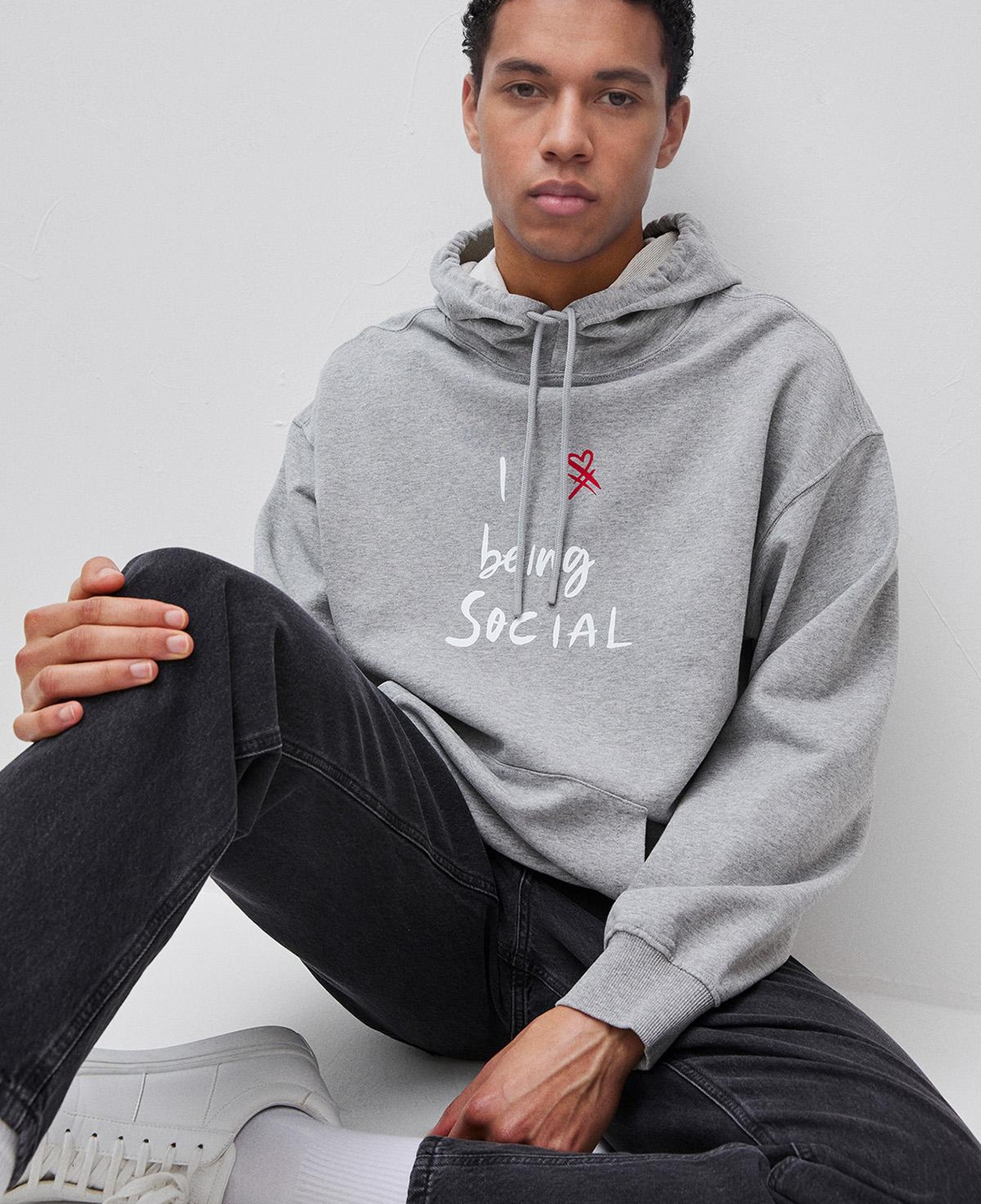 Erkek Gri Melanj  %100 Pamuk Grafik Baskılı Kapüşonlu Sweatshirt