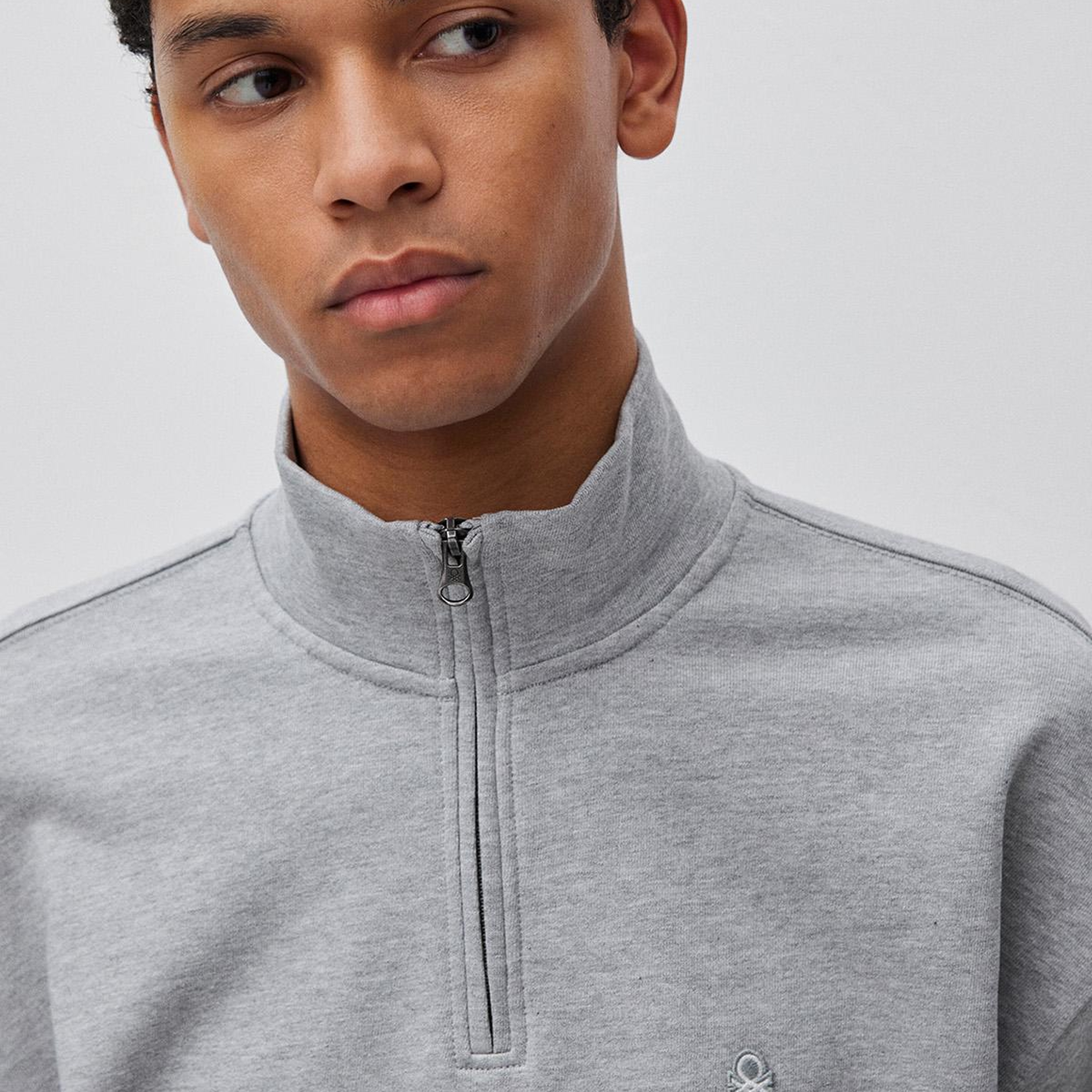 Erkek Gri Melanj  %100 Pamuk Logo Detaylı Fermuarlı Dik Yaka Sweatshirt