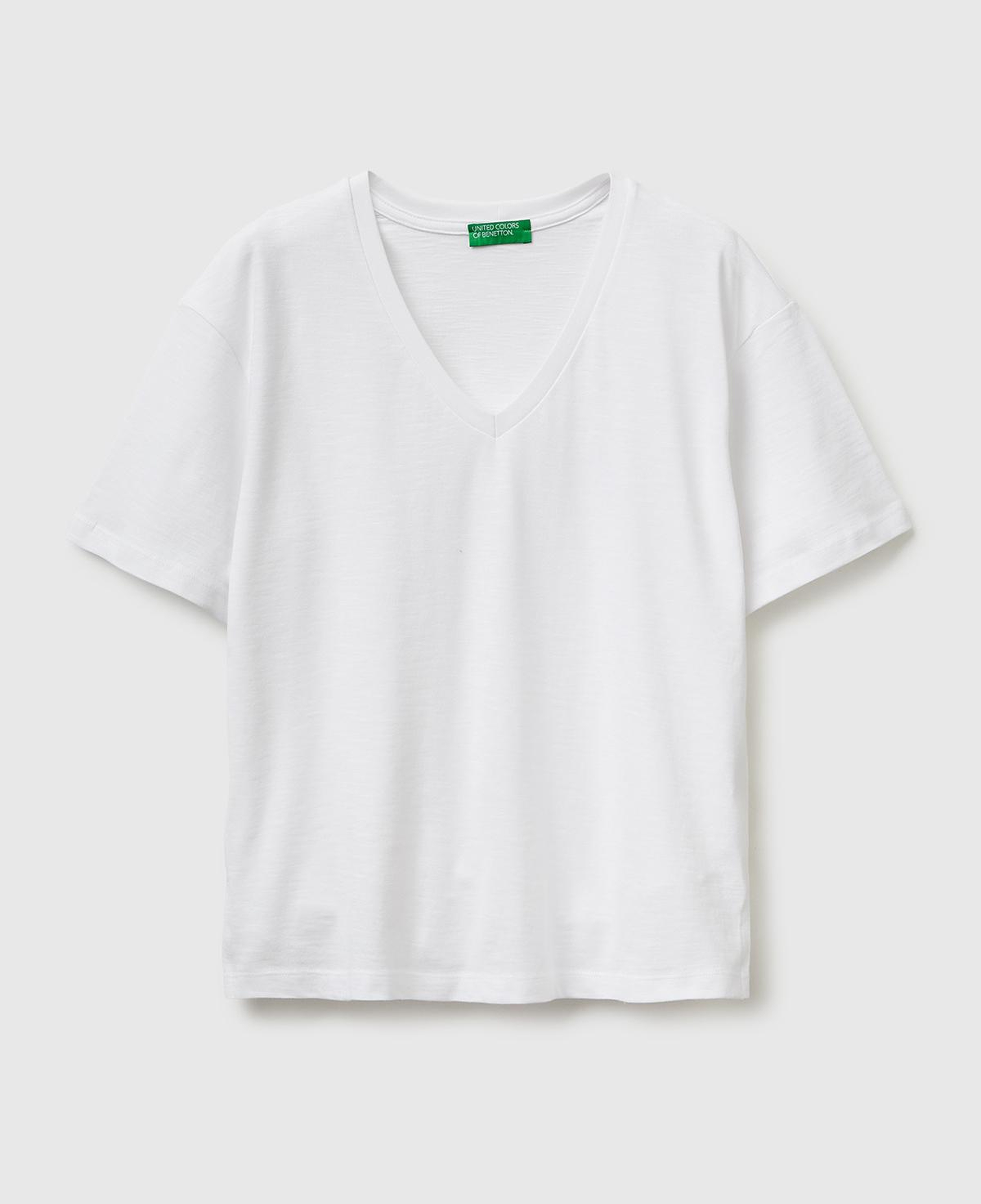 Kadın Beyaz %100 Pamuk Klasik V Yaka T-Shirt