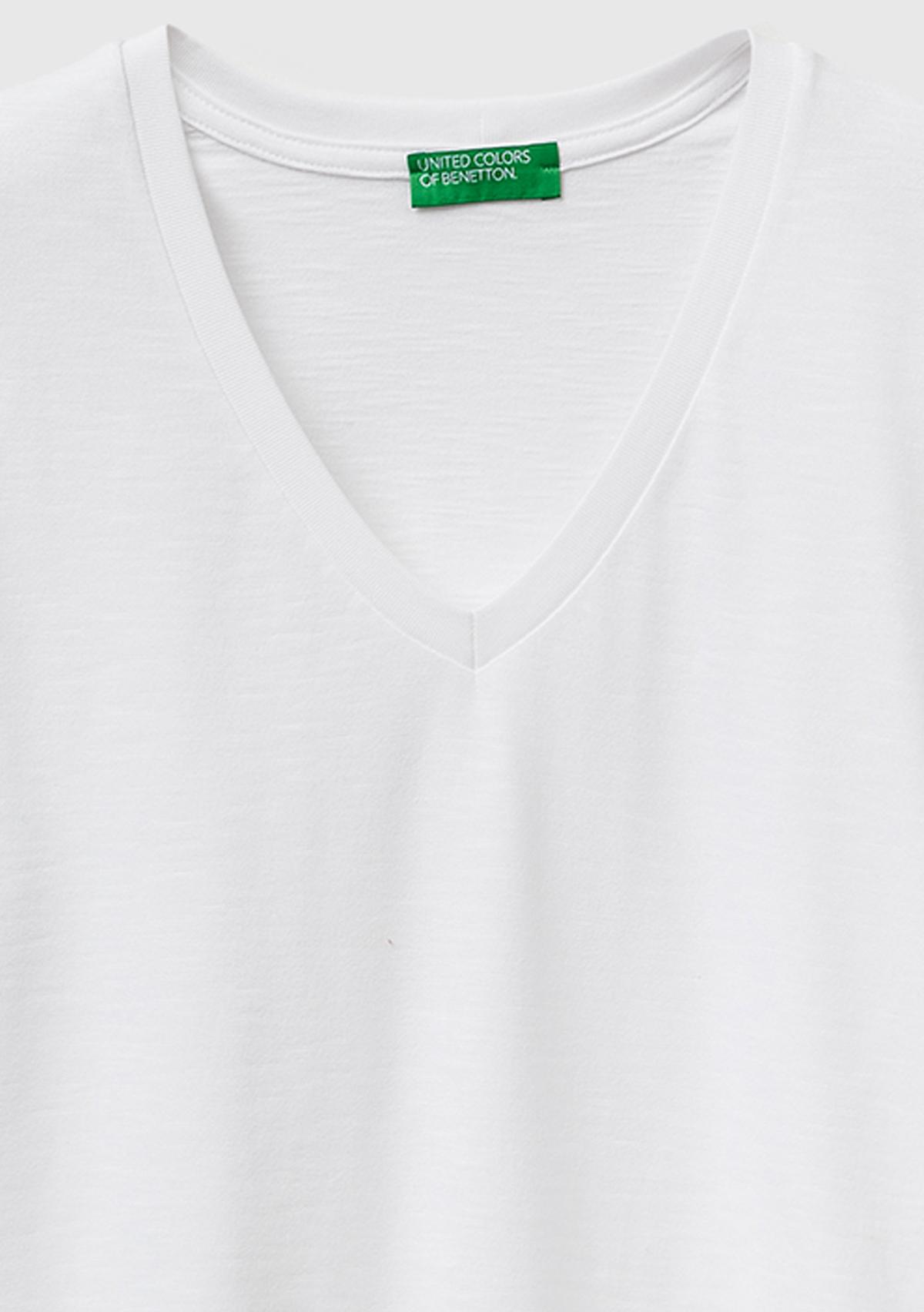 Kadın Beyaz %100 Pamuk Klasik V Yaka T-Shirt