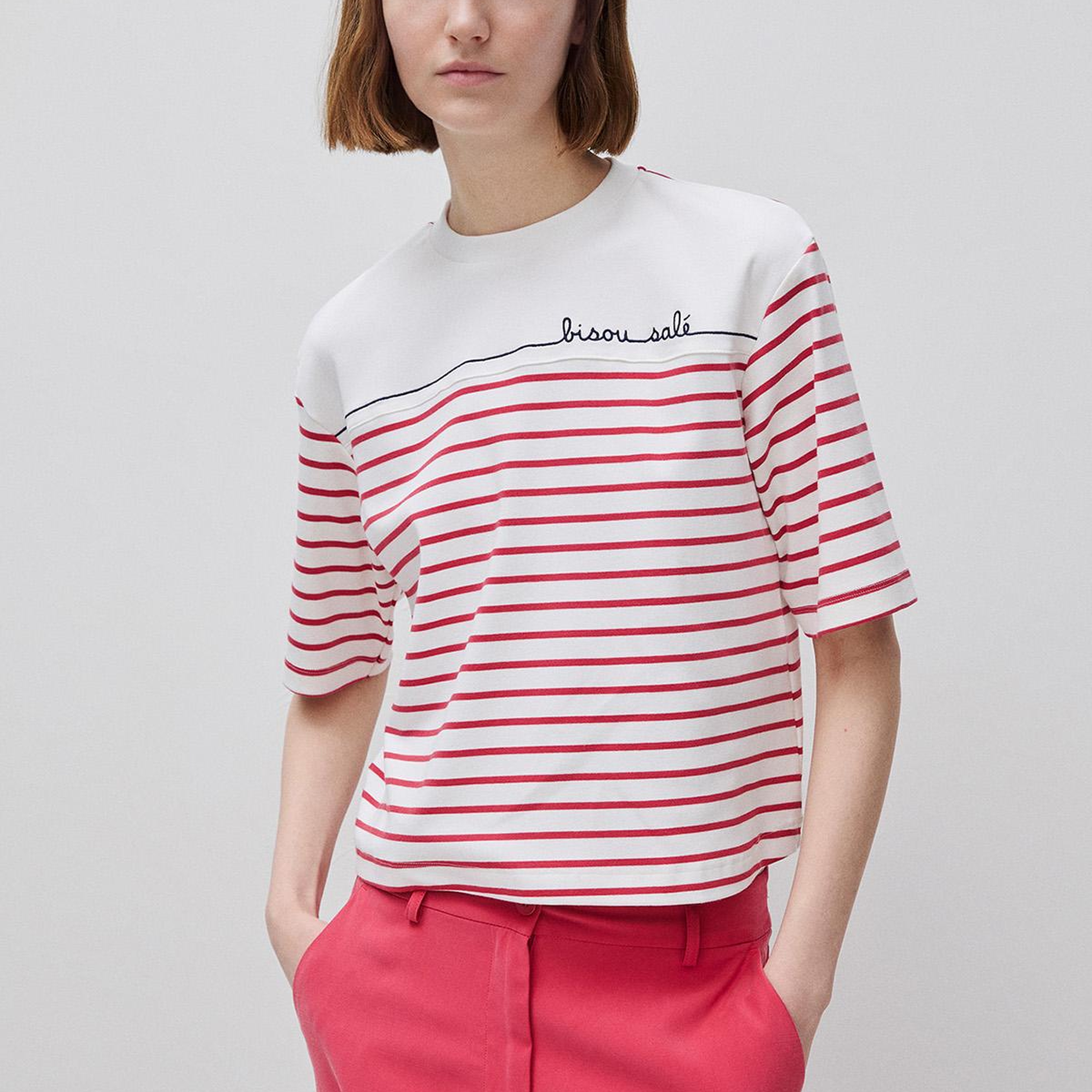 Kadın Pembe Pamuk Karışımlı Nakış Detaylı Çizgili Bisiklet Yaka T-Shirt