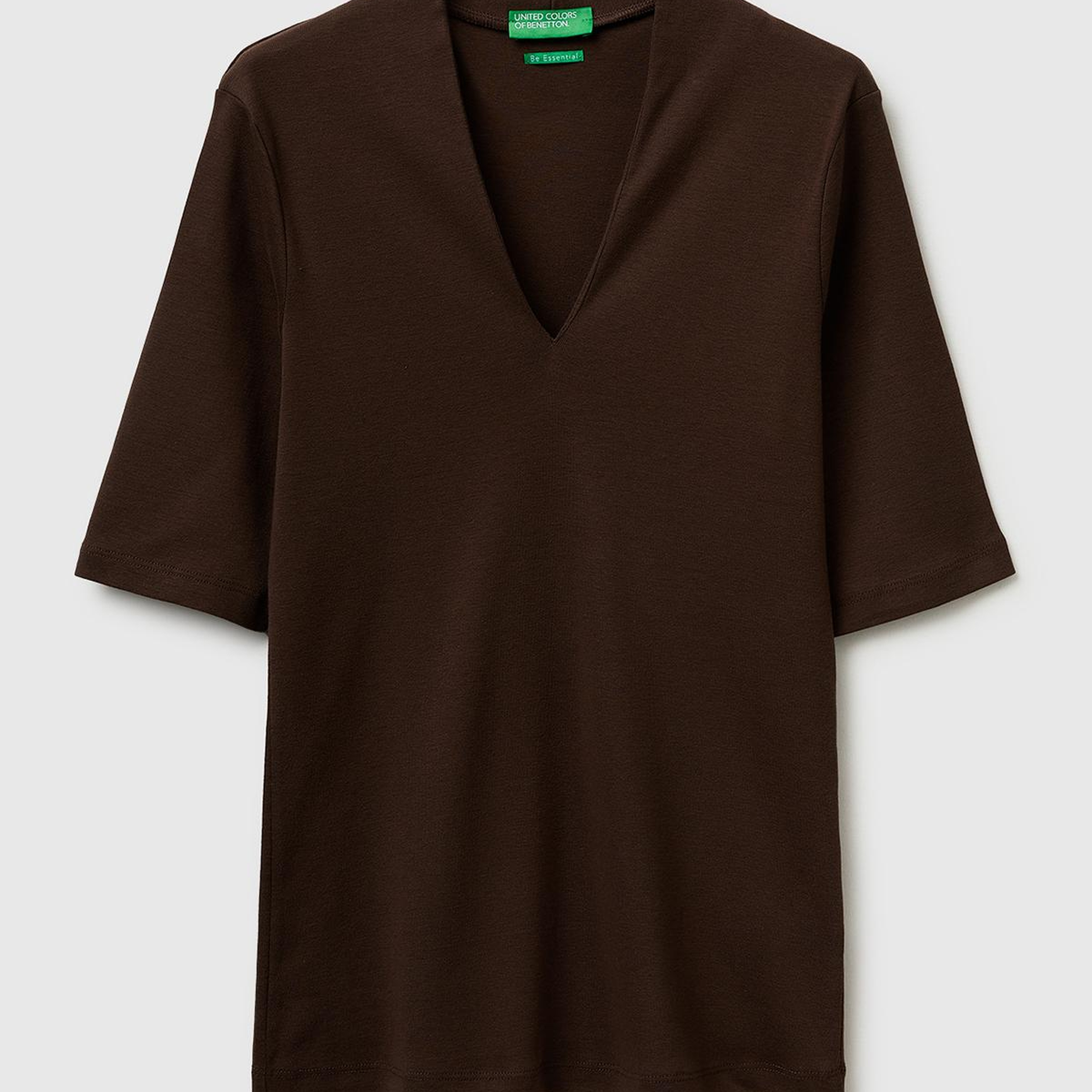 Kadın Kahverengi %100 Pamuk Yarım Kollu Derin V Yaka T-Shirt