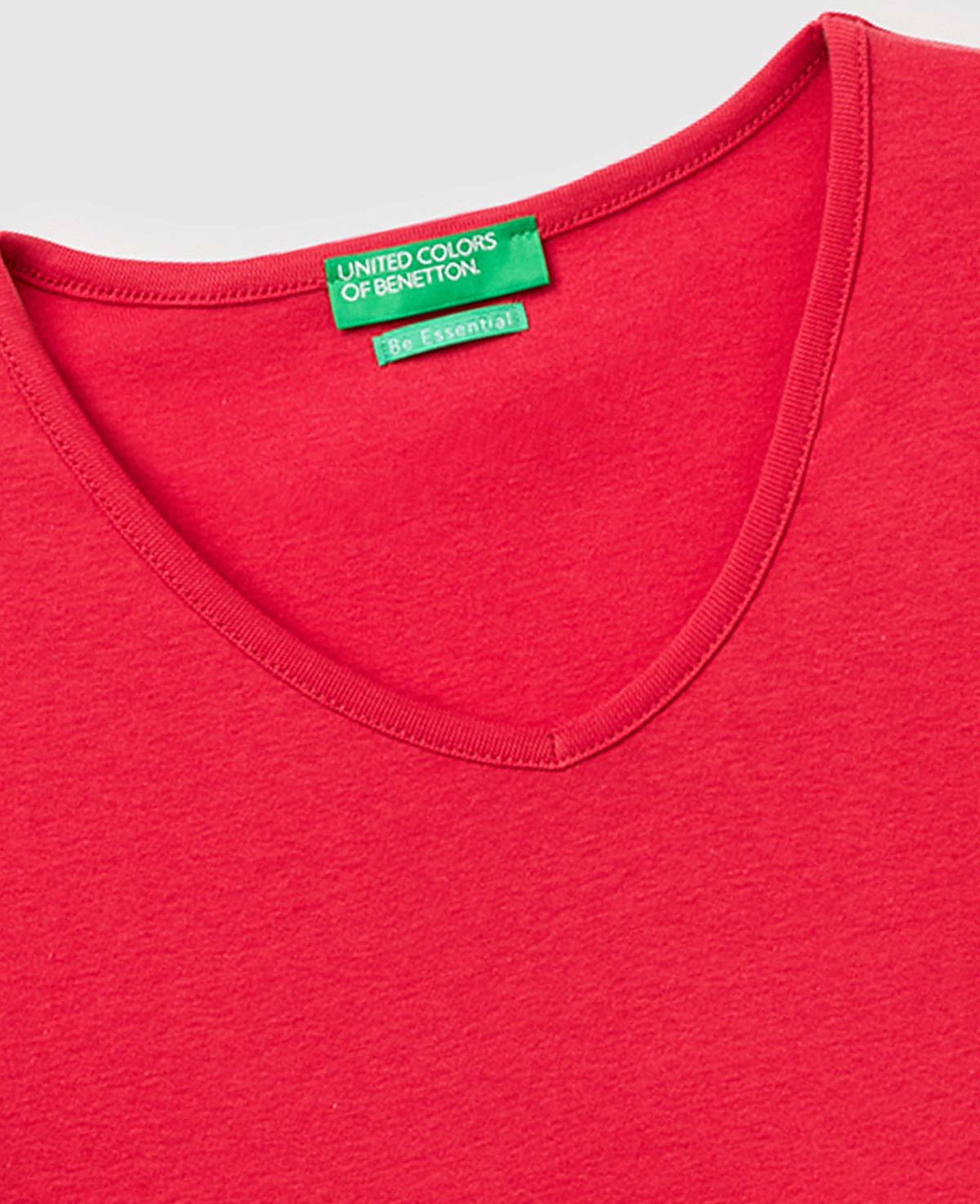 Kadın Kırmızı %100 Pamuk Geniş V Yaka T-Shirt