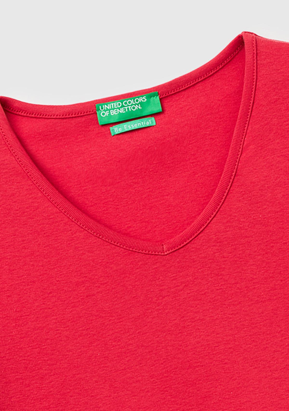 Kadın Kırmızı %100 Pamuk Geniş V Yaka T-Shirt