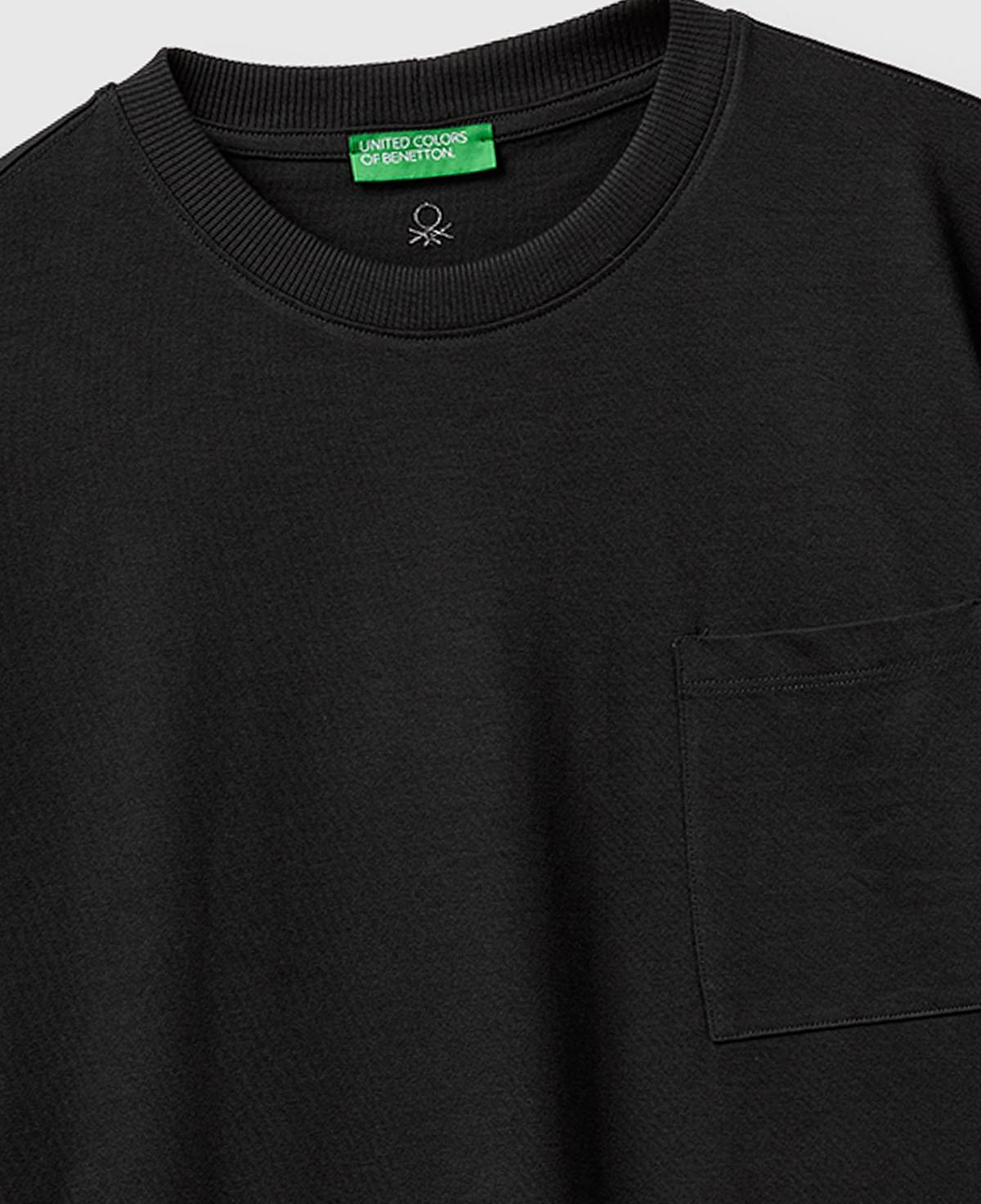 Erkek Siyah  %100 Pamuk Cepli Arkası Logo Nakışlı Bisiklet Yaka T-Shirt