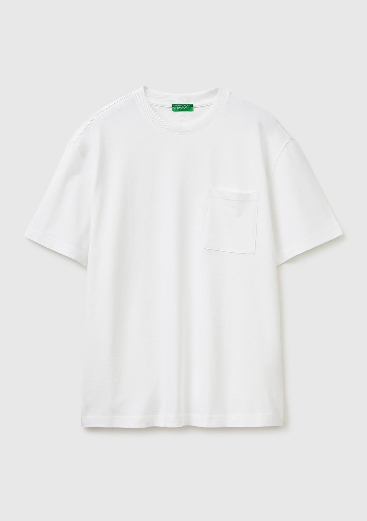 Erkek Beyaz %100 Pamuk Cepli Arkası Logo Nakışlı Bisiklet Yaka T-Shirt
