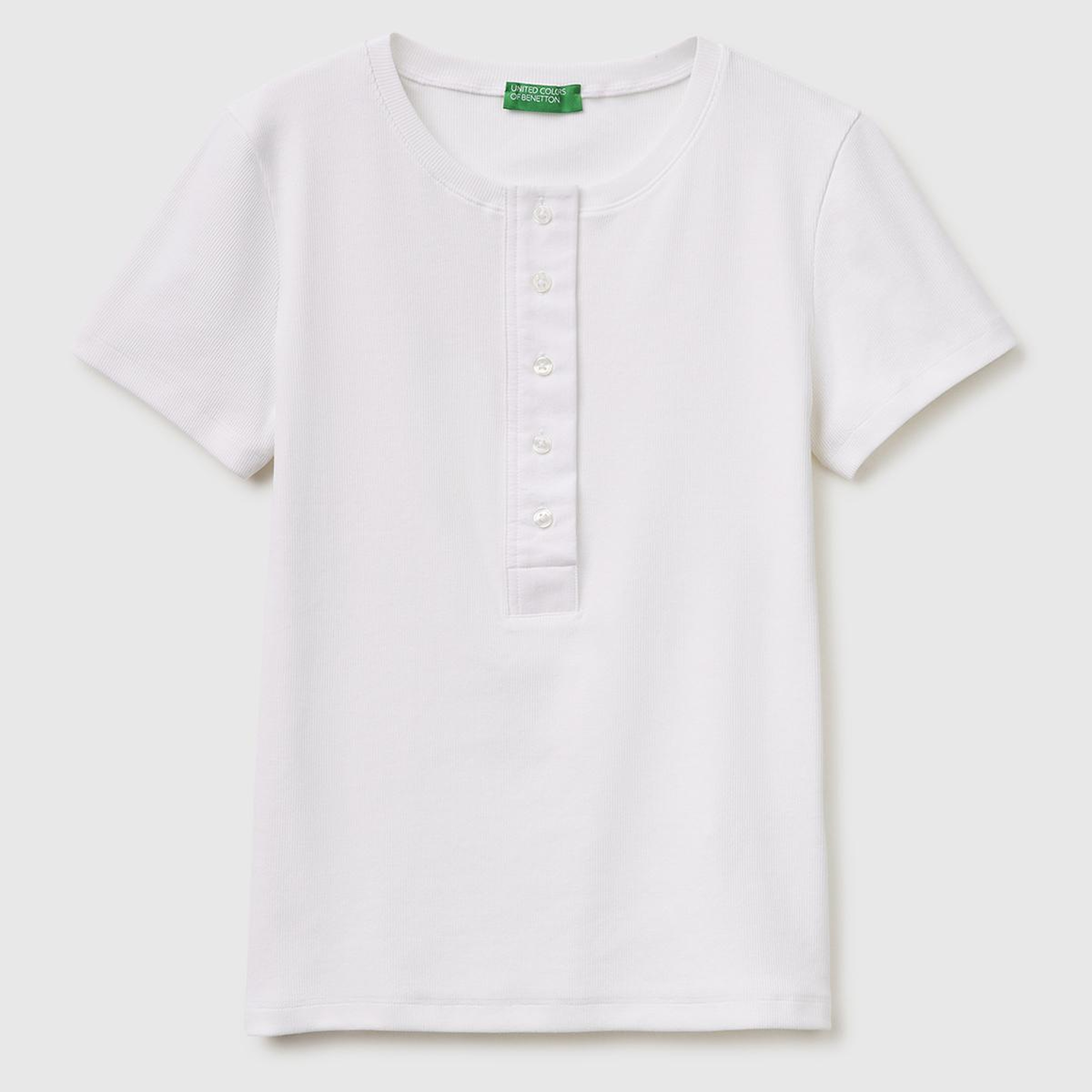 Kadın Beyaz Pamuk Karışımlı Önü Düğme Detaylı Yuvarlak Yaka T-Shirt