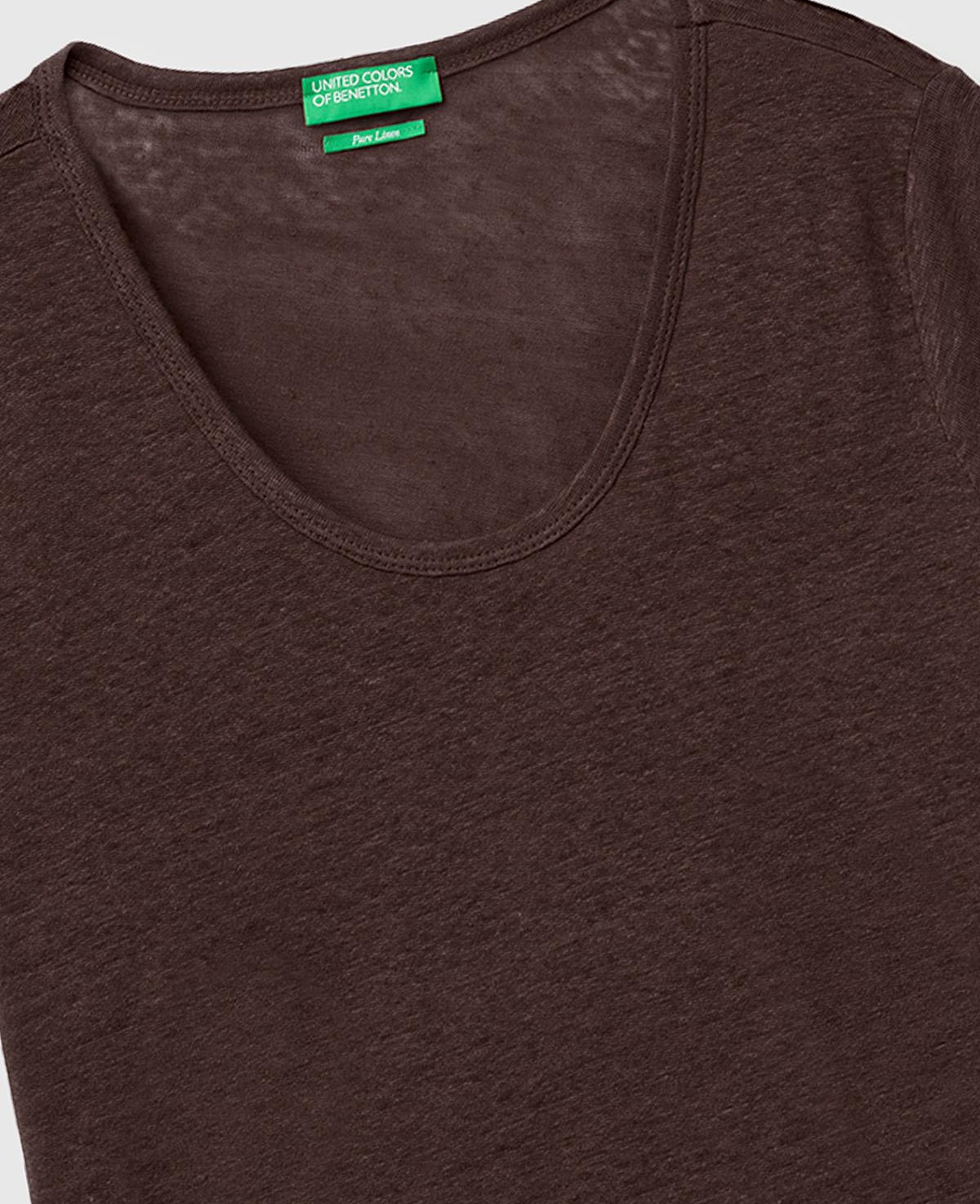 Kadın Kahverengi %100 Keten Geniş Yaka Kısa Kollu T-Shirt