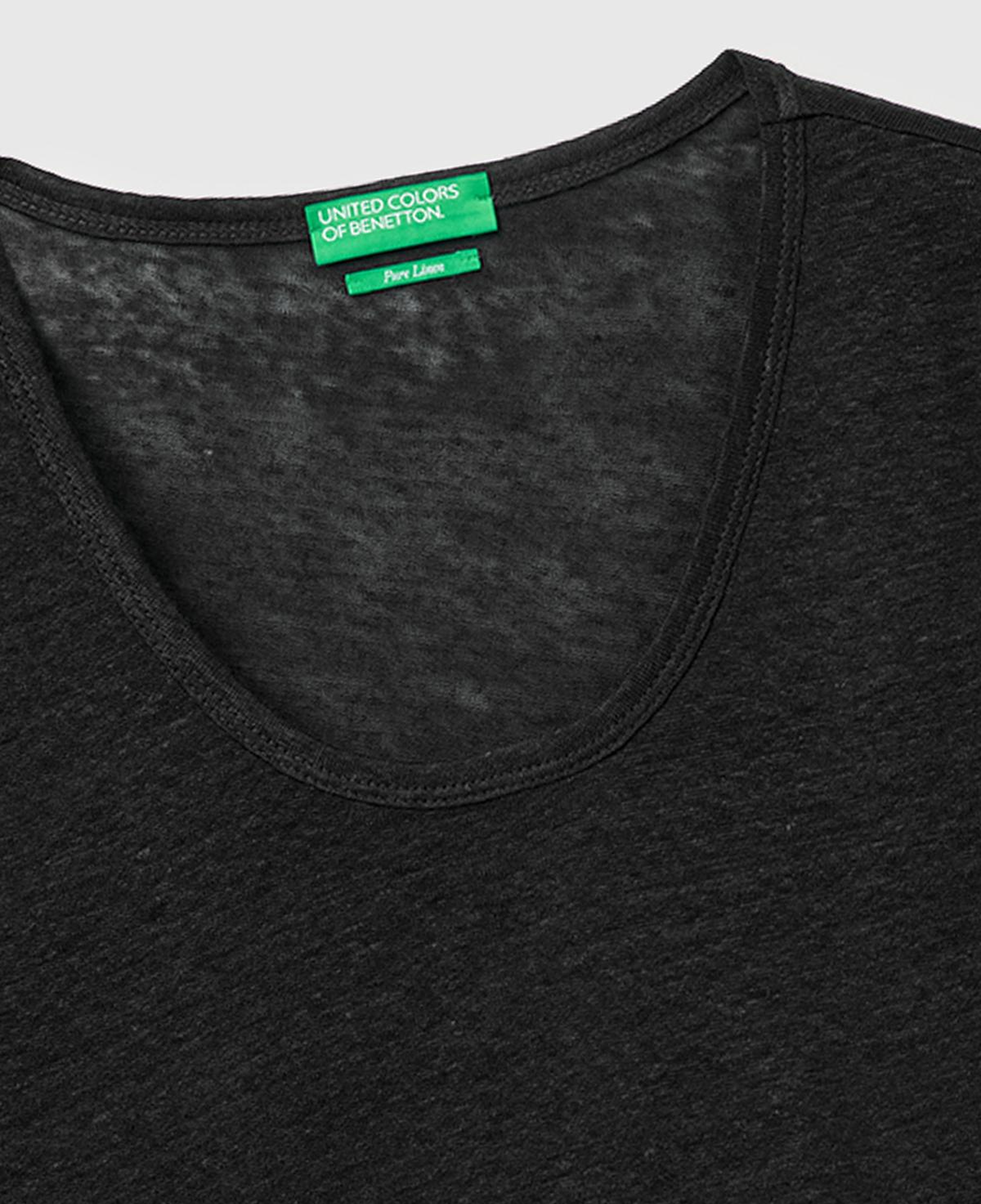 Kadın Siyah %100 Keten Geniş Yaka Kısa Kollu T-Shirt