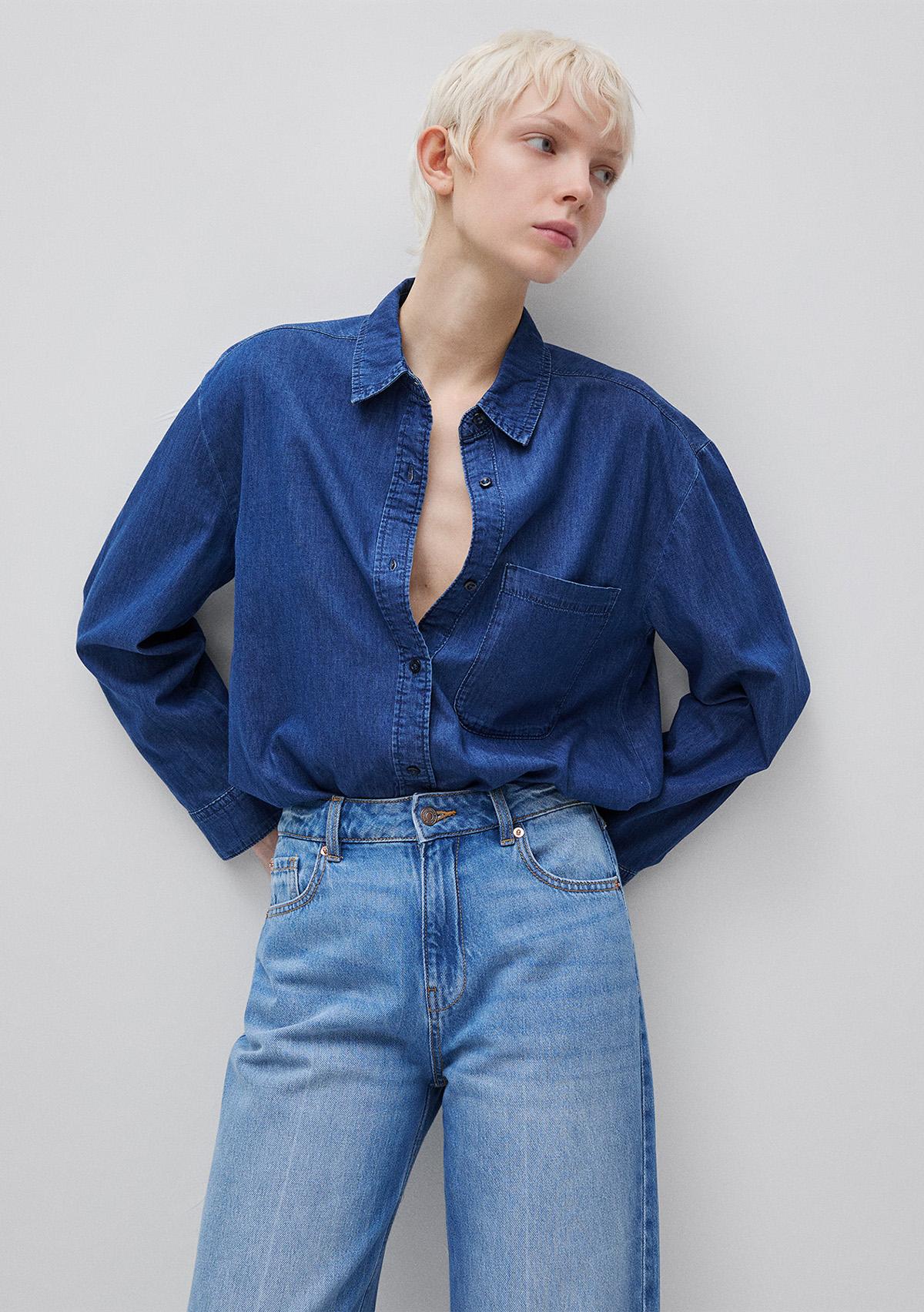 Kadın Lacivert %100 Pamuk Yamalı Cepli Düğmeli Denim Gömlek