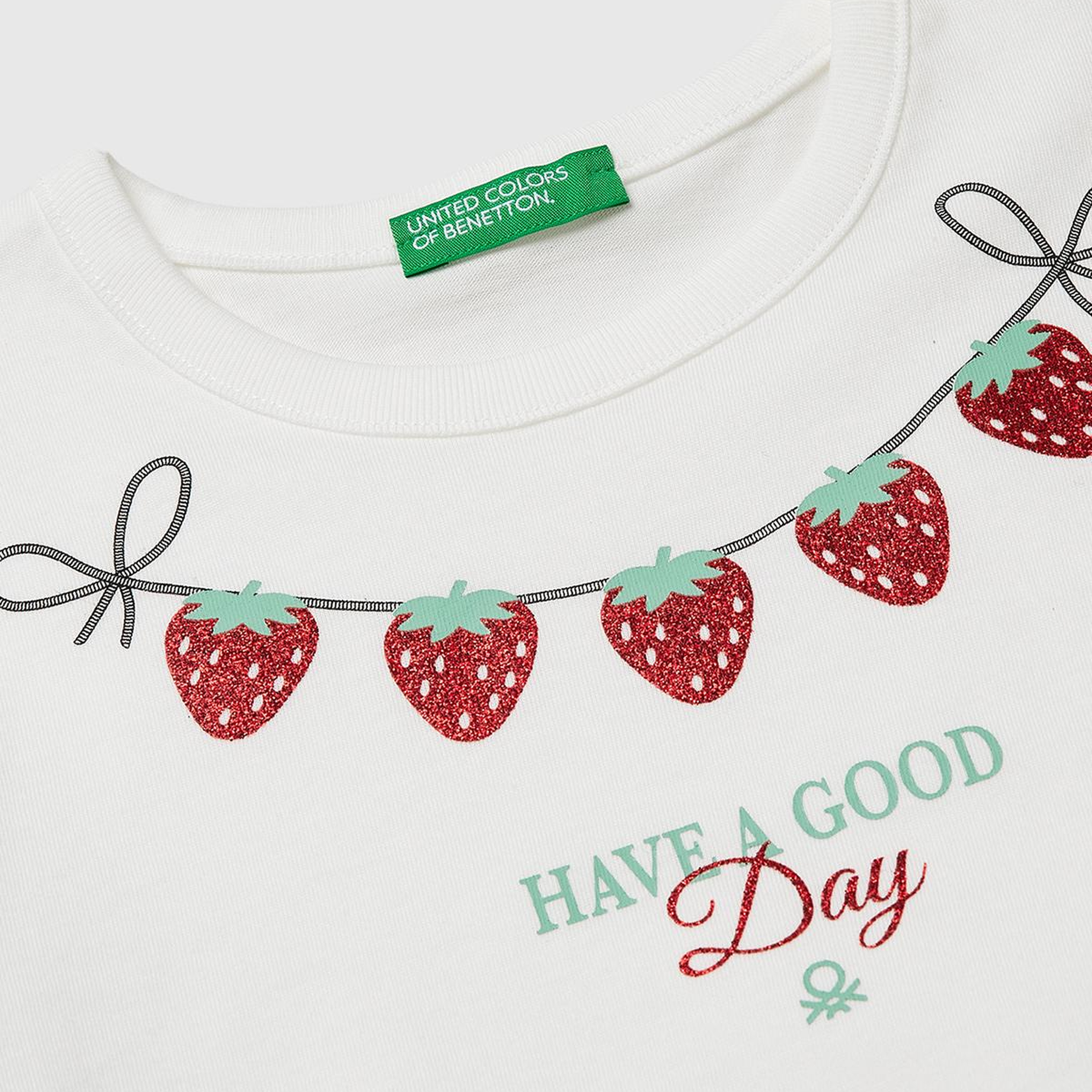 Kız Çocuk Beyaz Simli Grafik Baskılı Yuvarlak Yaka T-Shirt
