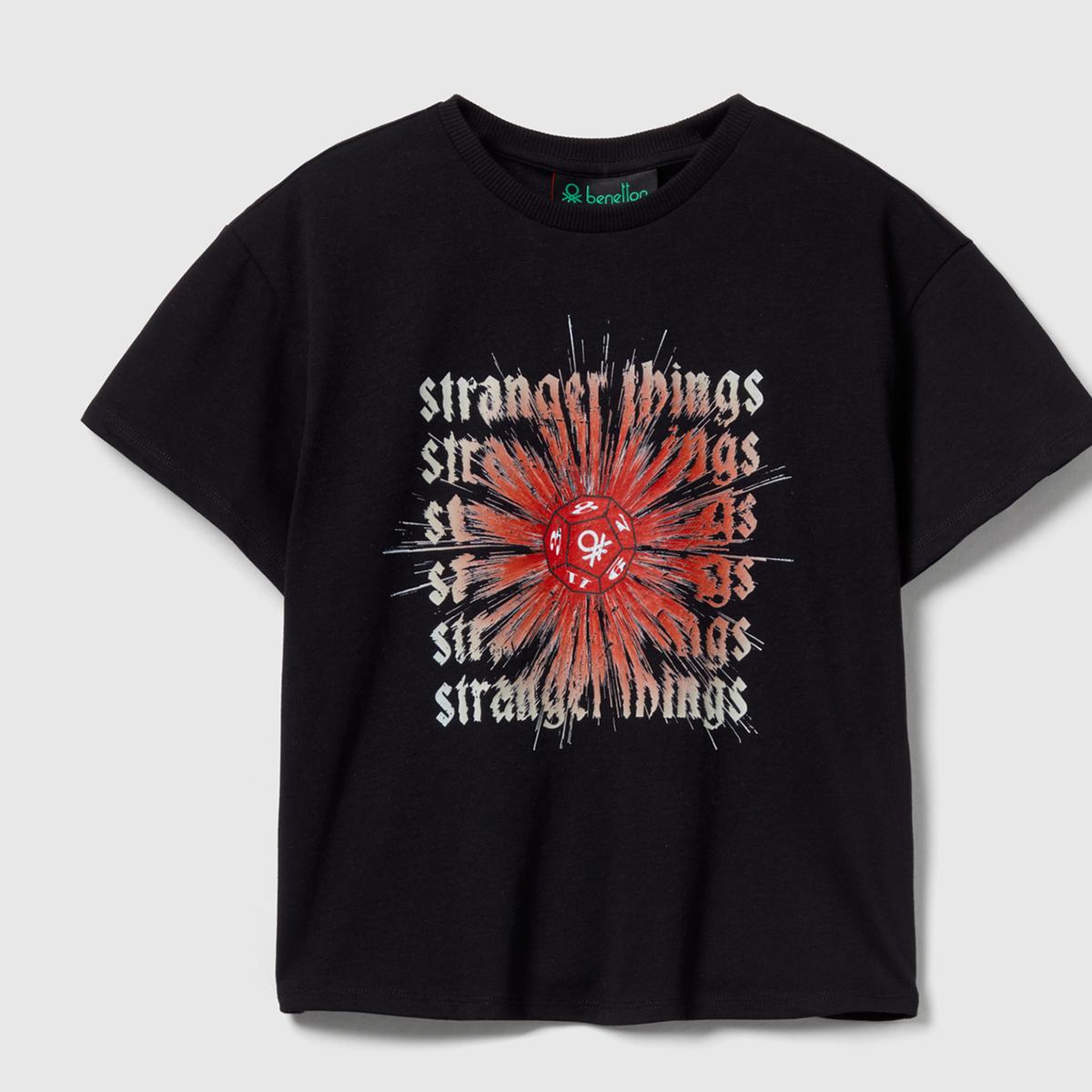 Kız Çocuk Siyah %100 Pamuk Stranger Things Ön Baskılı Kısa Kollu T-Shirt