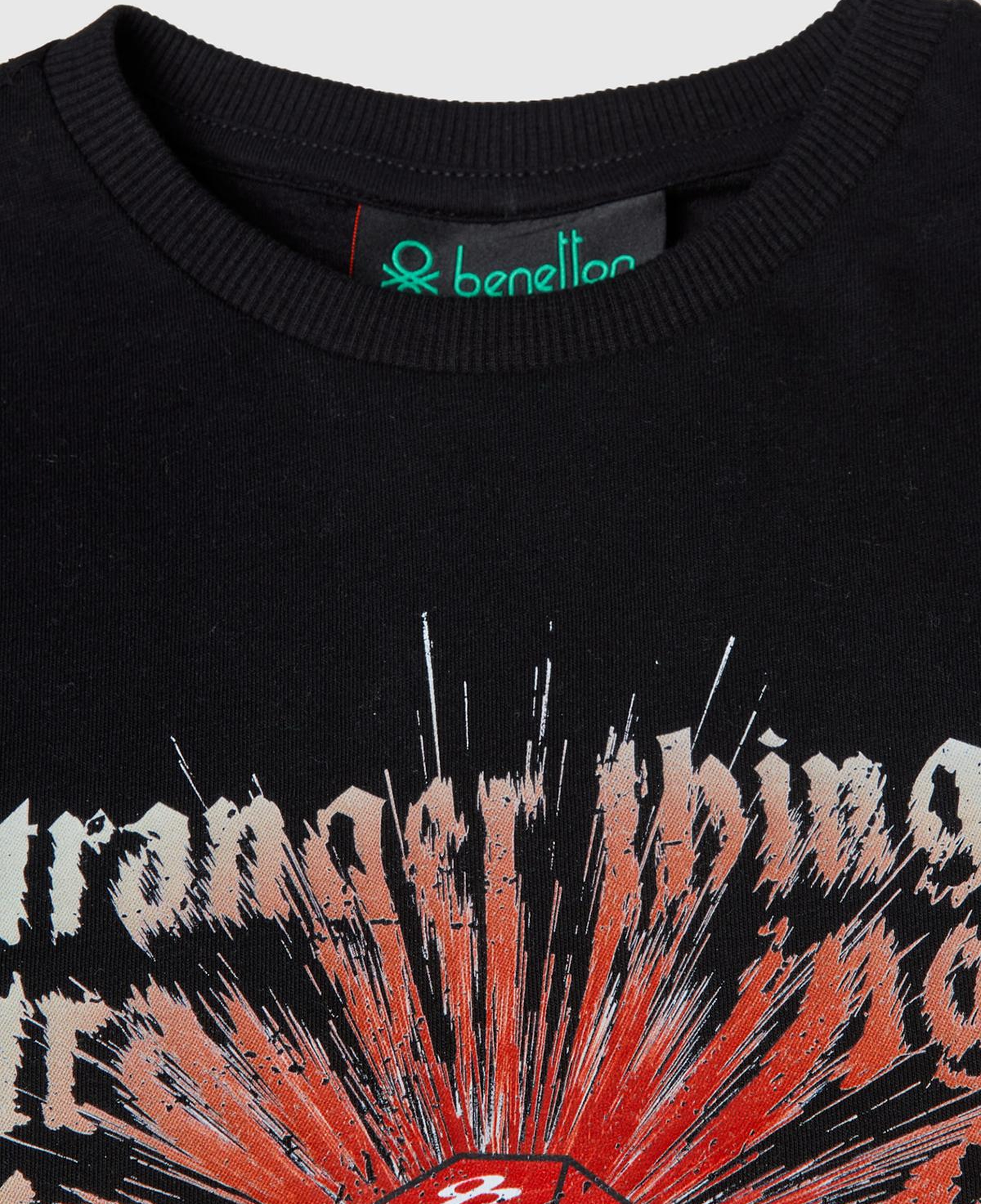 Kız Çocuk Siyah %100 Pamuk Stranger Things Ön Baskılı Kısa Kollu T-Shirt