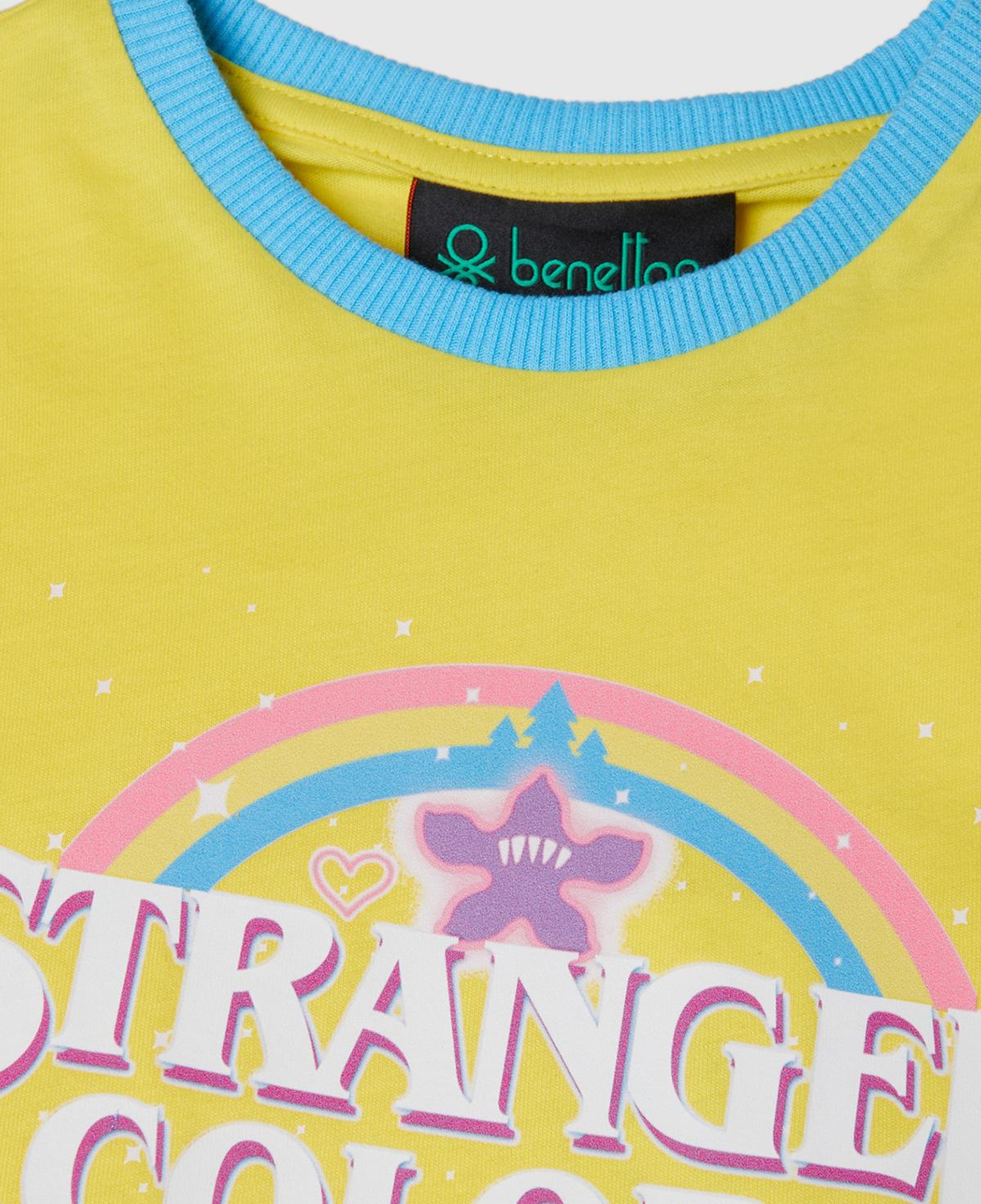 Kız Çocuk Sarı %100 Pamuk Stranger Things Ön Baskılı Kısa Kollu T-Shirt