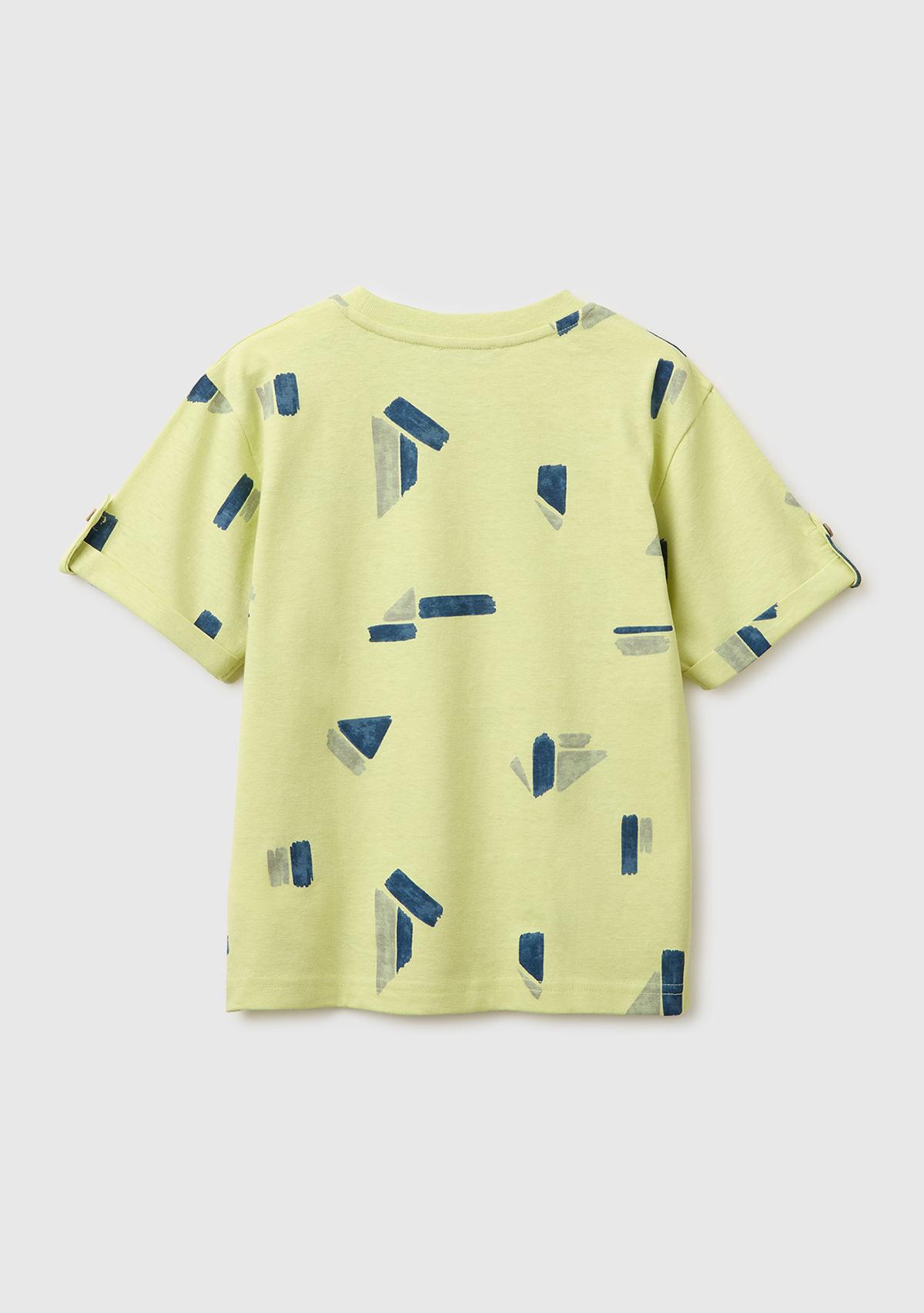 Erkek Çocuk Sarı Logo İşlemeli Düğmeli Cep Detaylı Tamamı Desenli T-Shirt