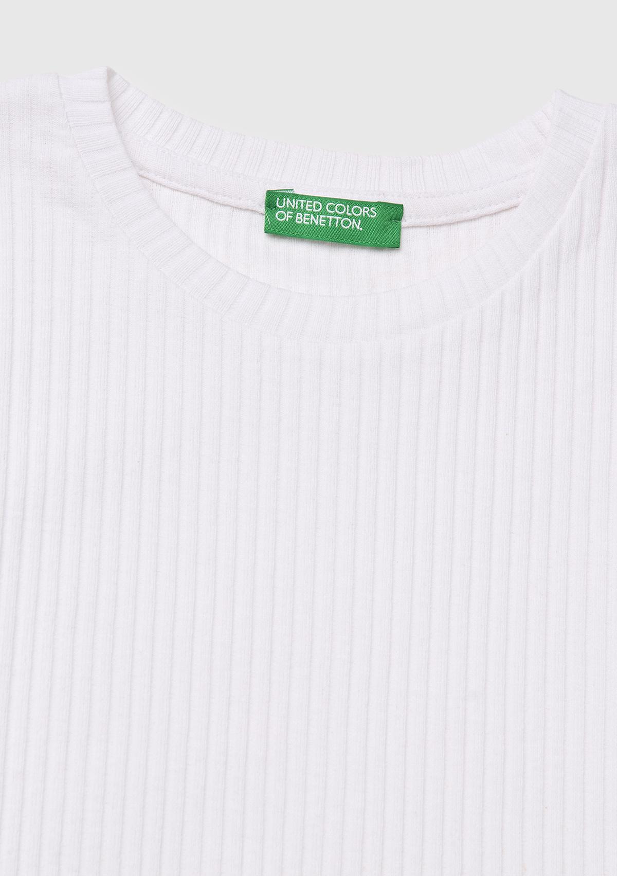 Kız Çocuk Beyaz Etek Ucu Fırfırlı Bisiklet Yaka Kısa Kollu T-Shirt