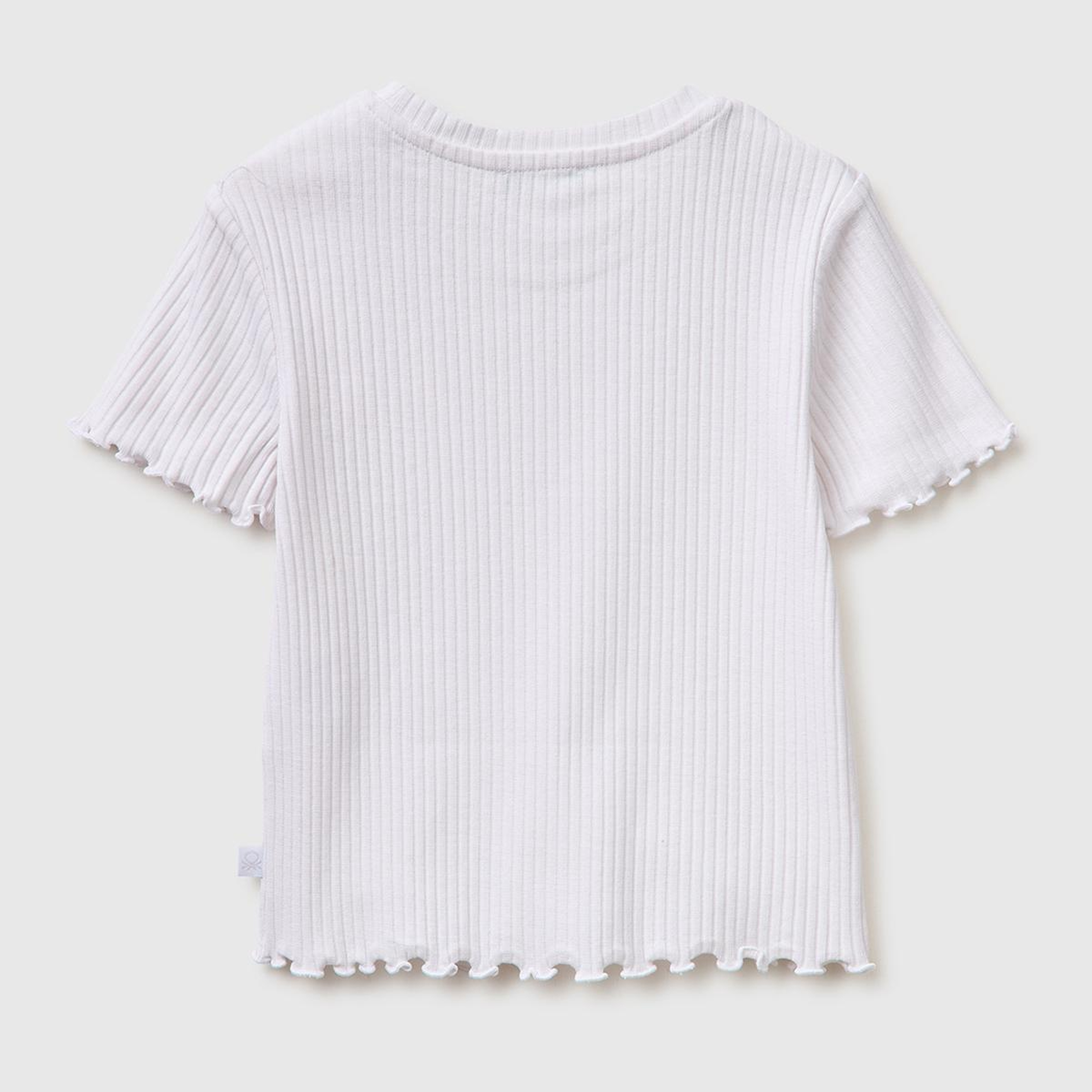 Kız Çocuk Beyaz Etek Ucu Fırfırlı Bisiklet Yaka Kısa Kollu T-Shirt