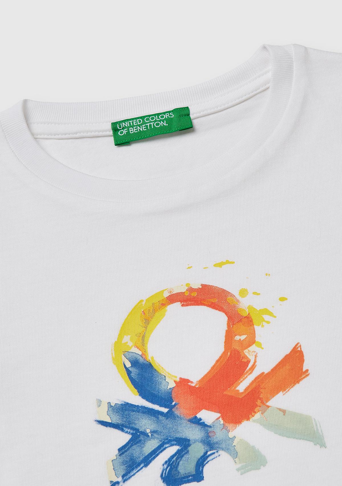 Erkek Çocuk Beyaz Önü Logo Baskılı Yuvarlak Yaka T-Shirt