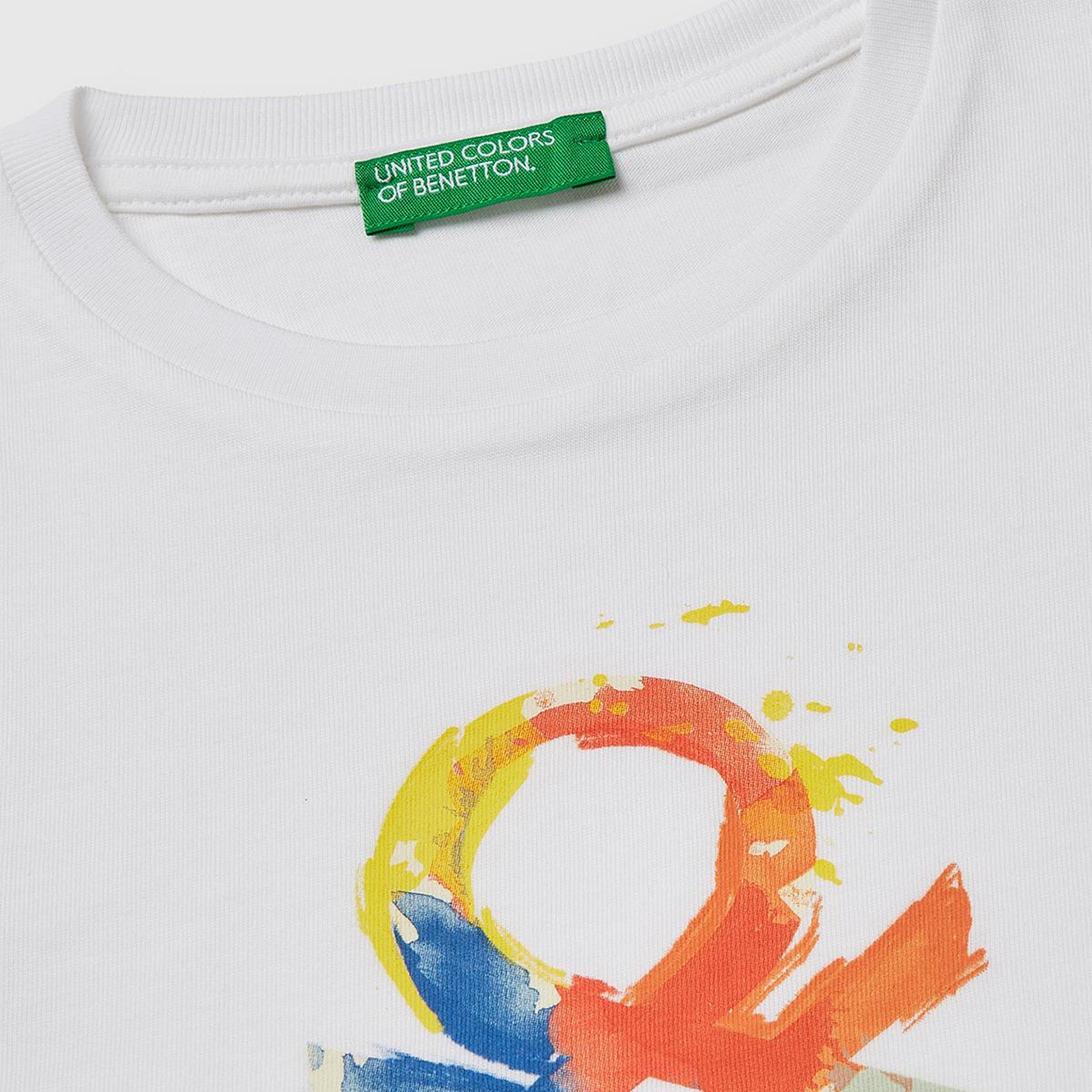 Erkek Çocuk Beyaz Önü Logo Baskılı Yuvarlak Yaka T-Shirt